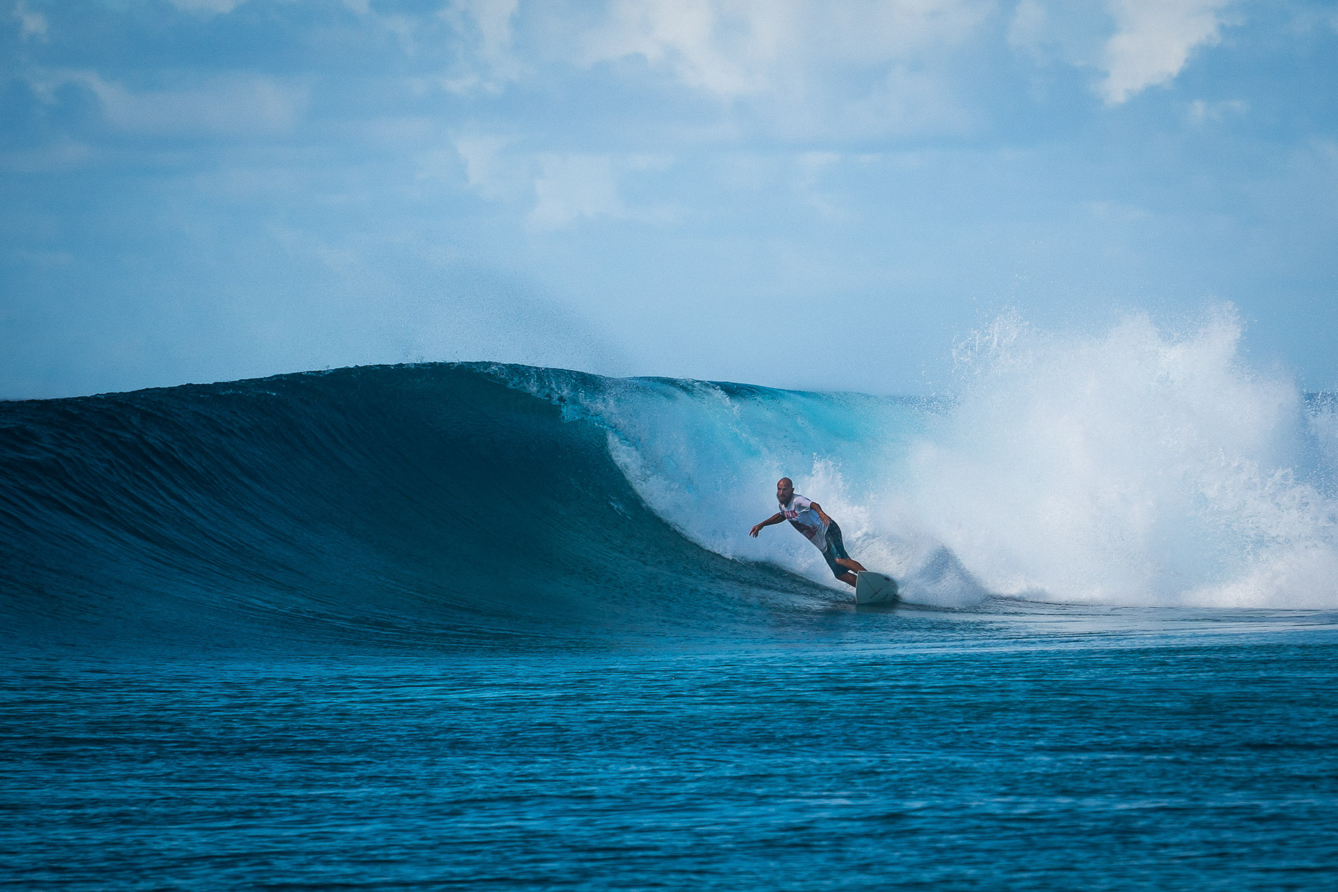 surfing blue