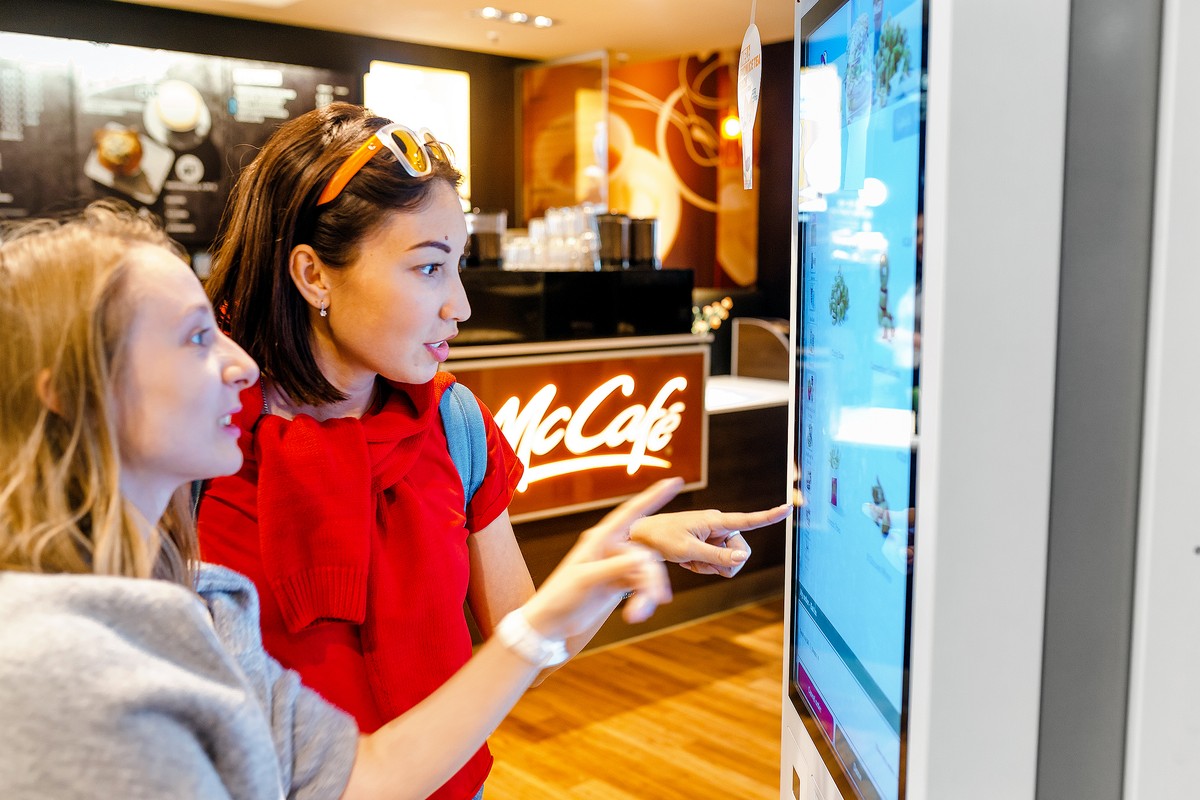 Scientists Tested Mcdonald’s Touchscreen Menus And Found Poo On All Of Them Vice