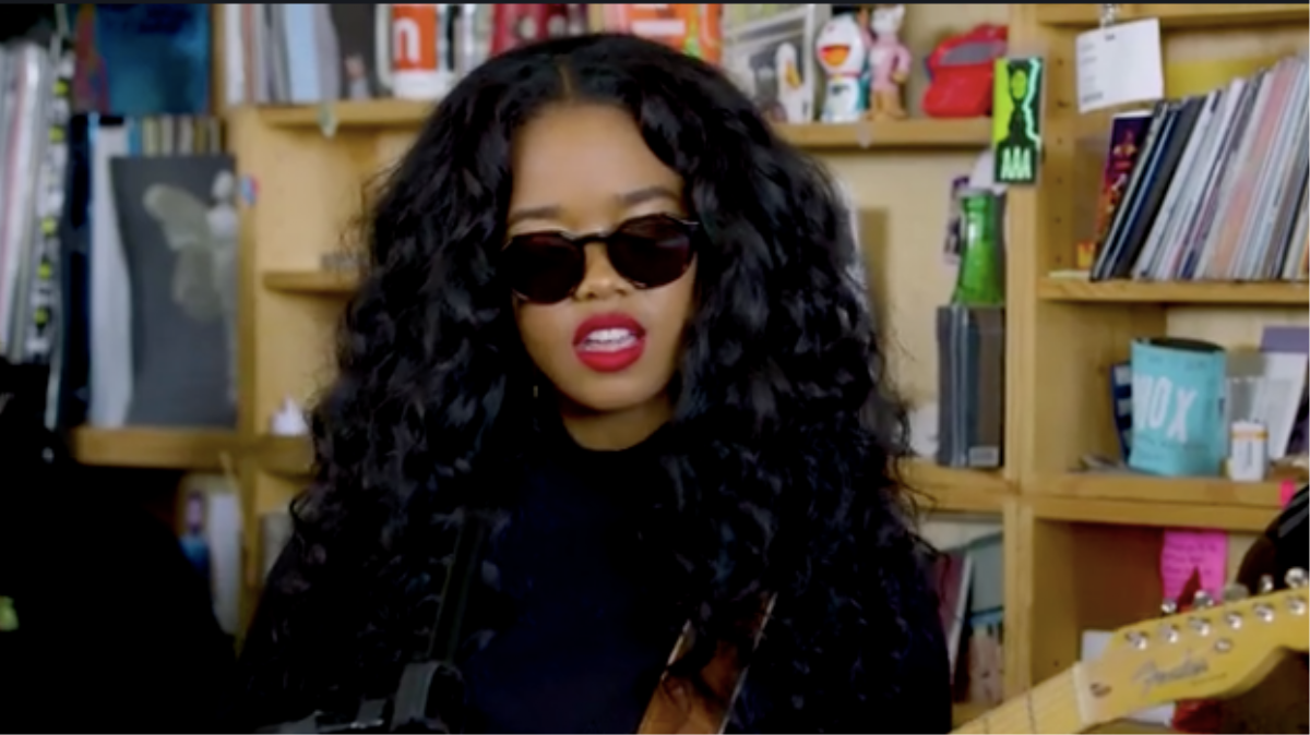 Her Makes Her Tiny Desk Concert Look So Goddamn Easy 