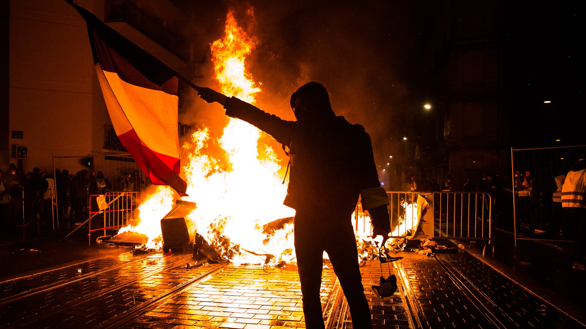 Bordeaux Vire Au Jaune Vice