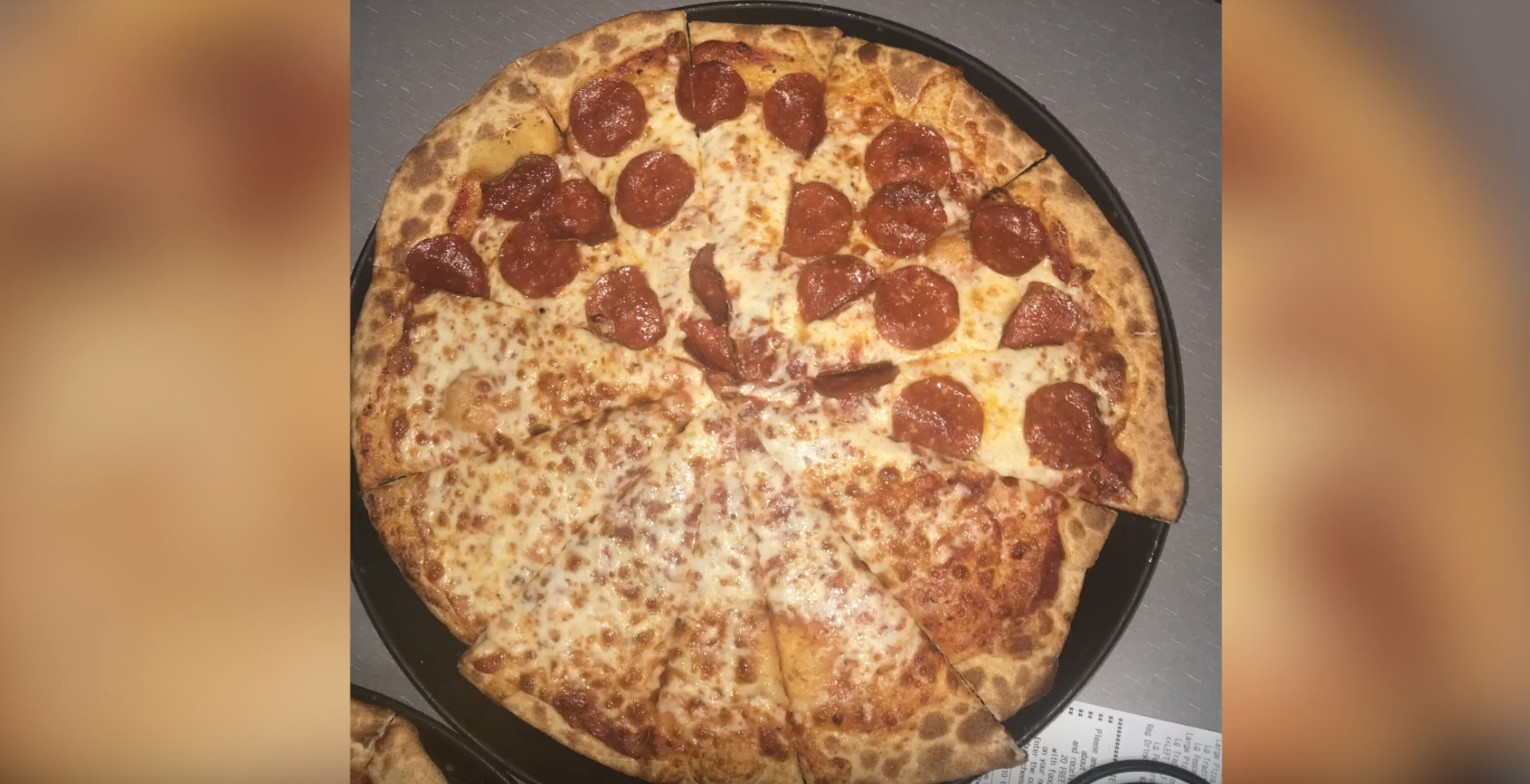 macaroni pizza chuck e cheese