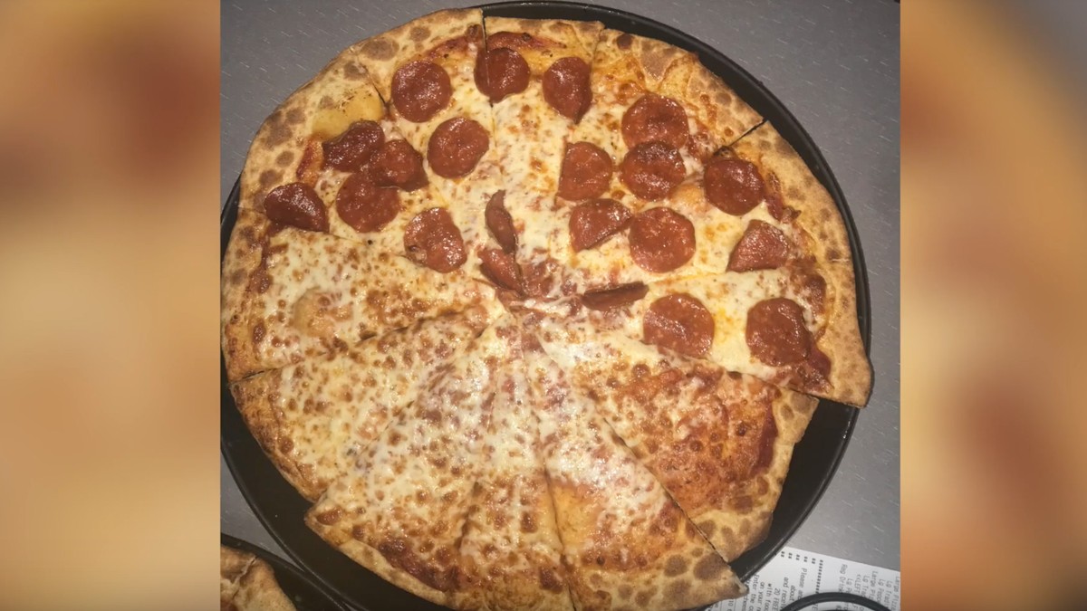 YouTuber Stirs Up Conspiracy Theory About Why Chuck E. Cheese's Pizza ...