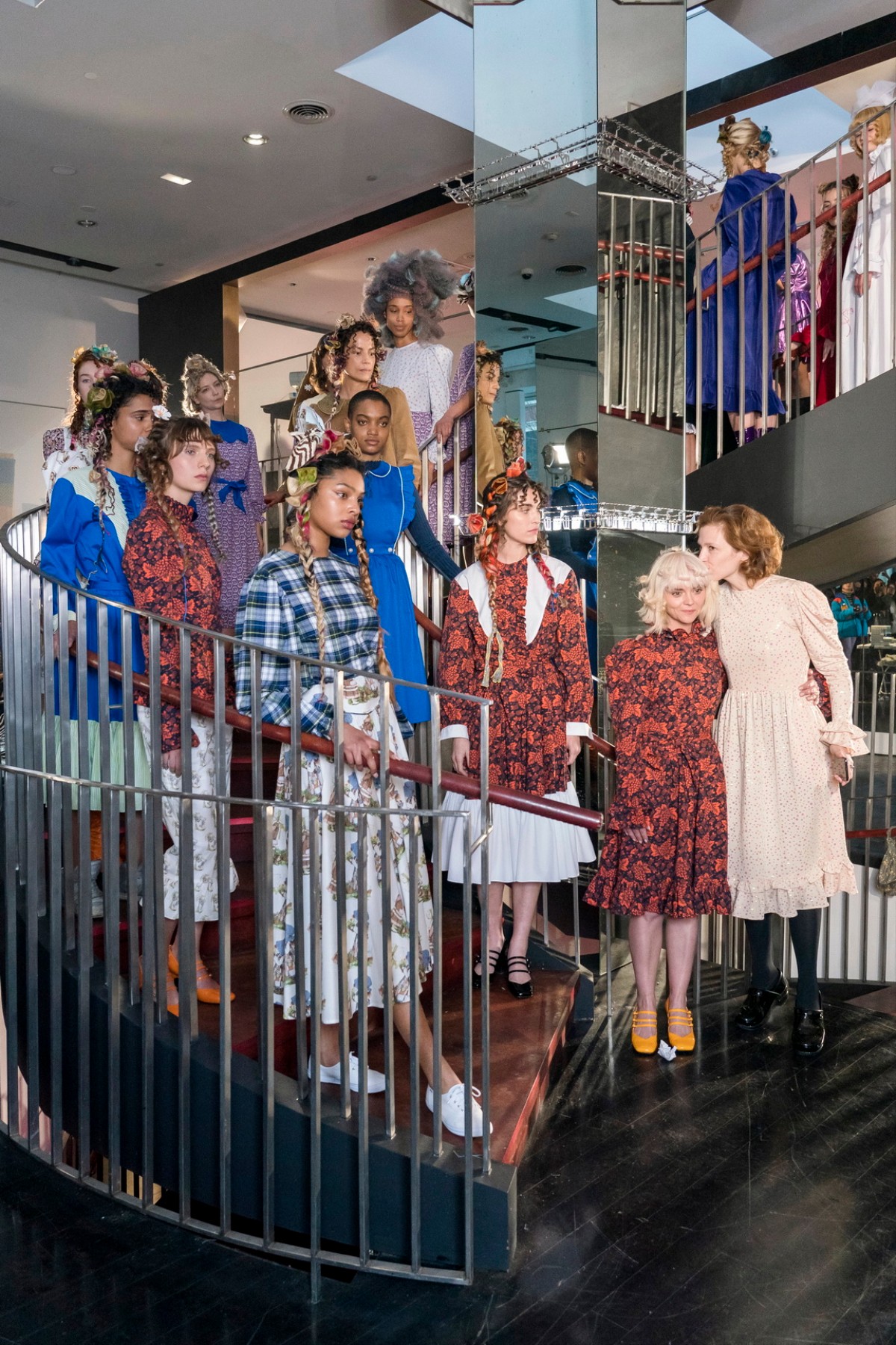 join the cult of batsheva iD