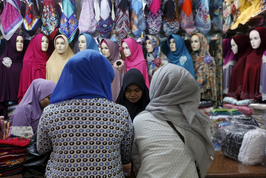 Kronik Sejarah Berbagai Upaya Mengatur Pemakaian Hijab Di Indonesia