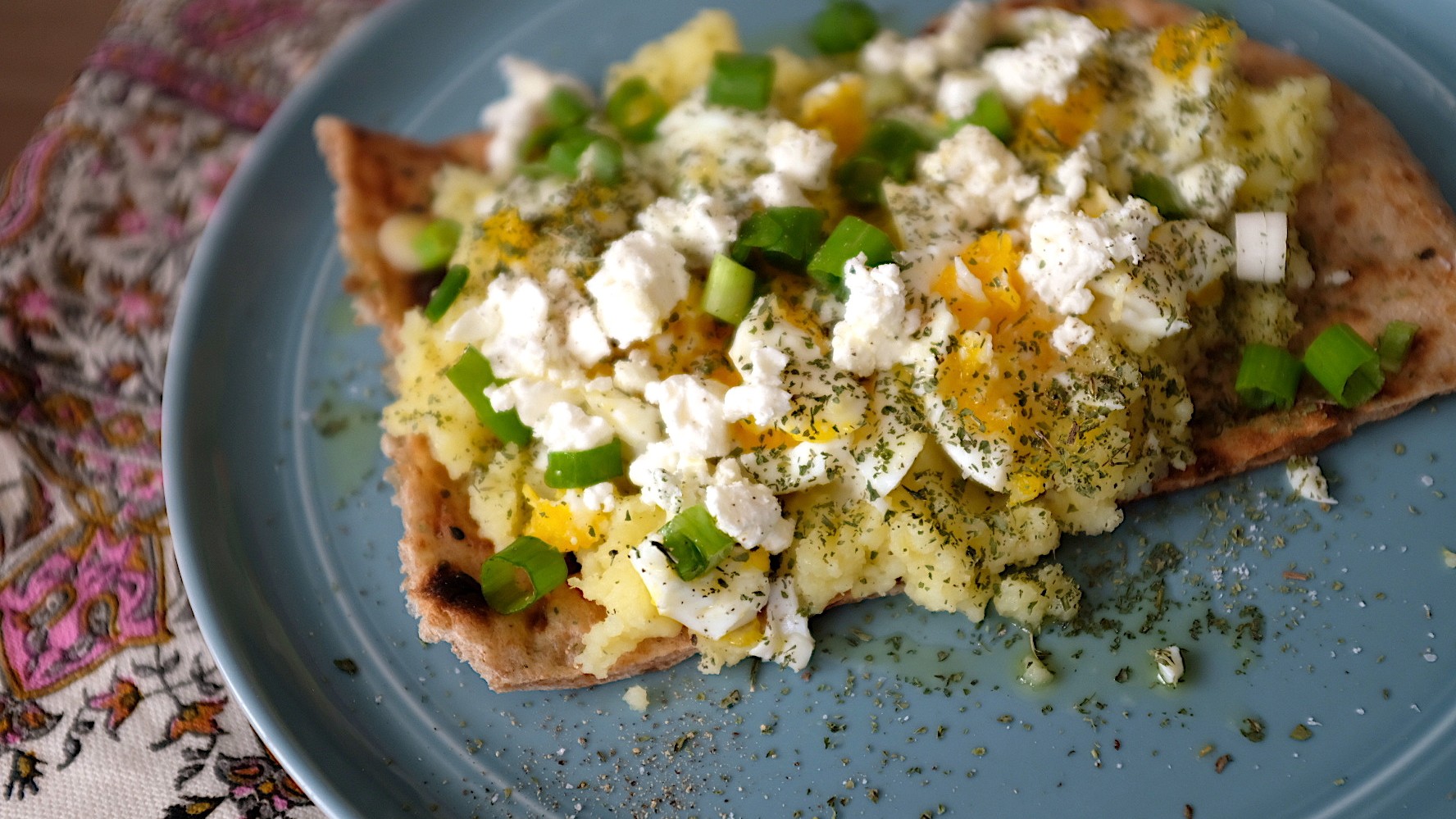 Yeralma Yumurta Smooshed Potato And Egg Recipe