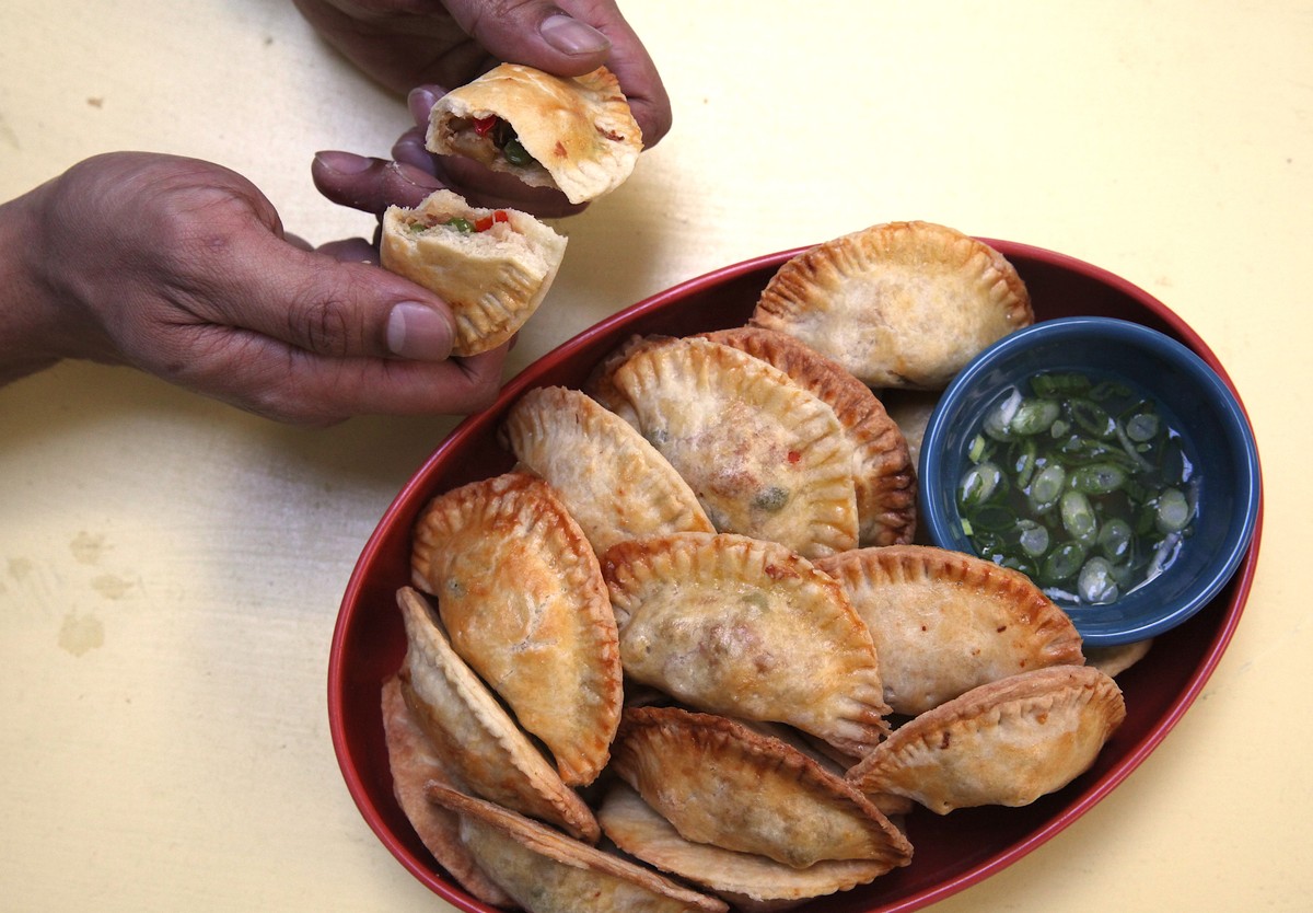 Filipino Chicken Empanada Recipe Vice 2122