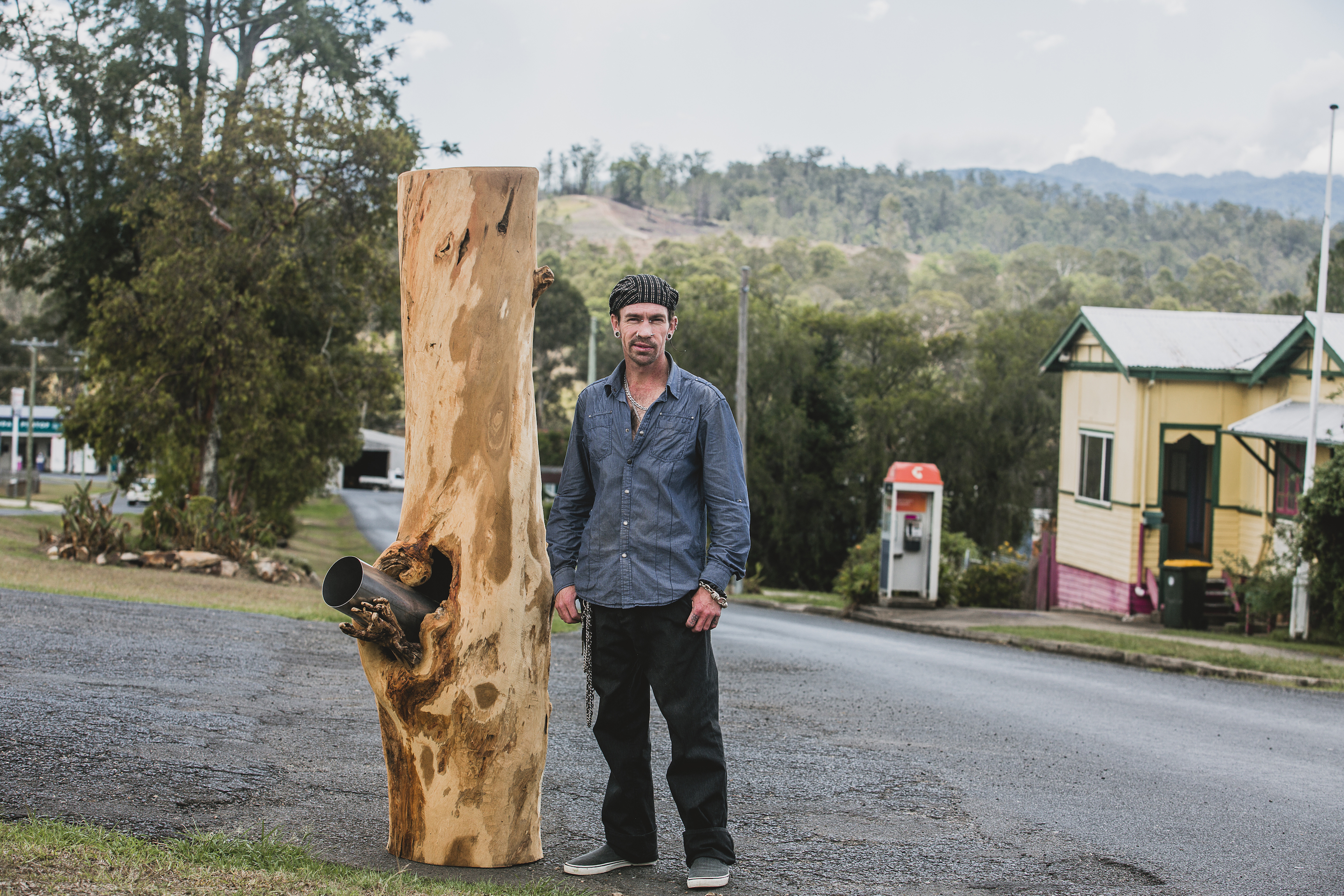 Let This Man Build a Huge Wood Bong for the Town of Woodenbong, You