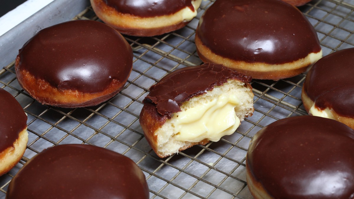 Homemade Boston Cream Donut Recipe