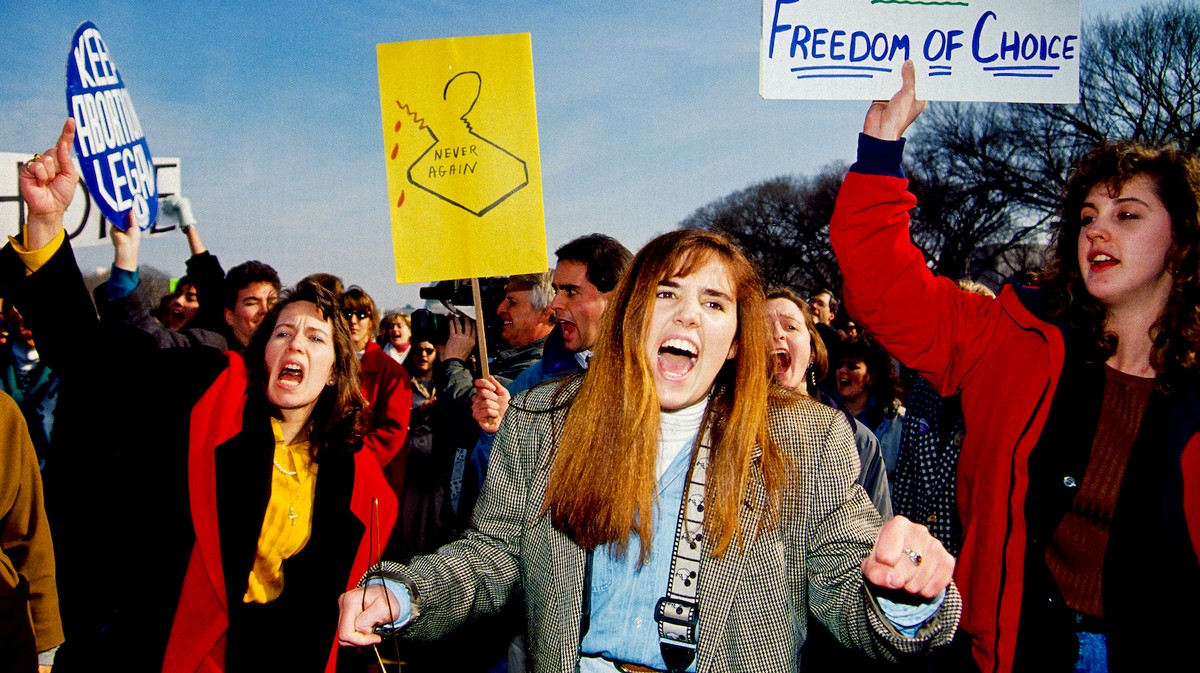 27 Years Ago Roe V Wade Almost Fell This Is How Protests Saved It