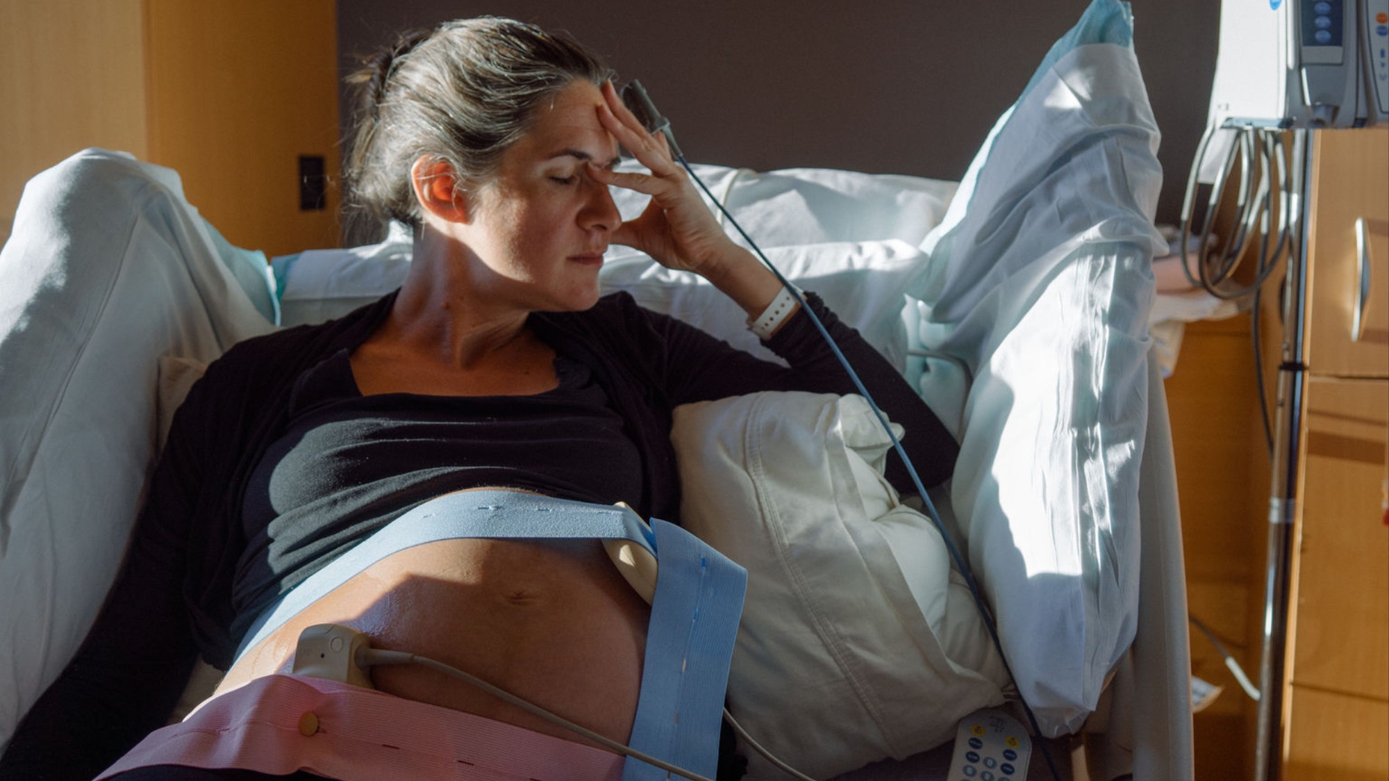 Women in Labor Can't Hold In Their Babies. Nurses Tell Them To Do ...