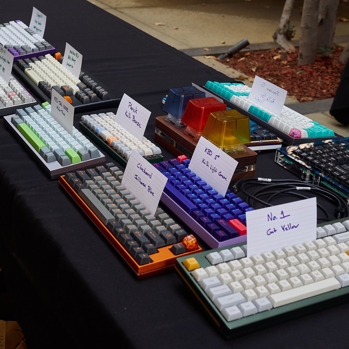 Mechanical Keyboards Are Thriving Because Apple And Microsoft Don
