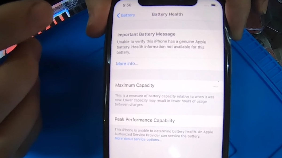 Apple Is Locking Batteries to Specific iPhones, a Nightmare for DIY Repair