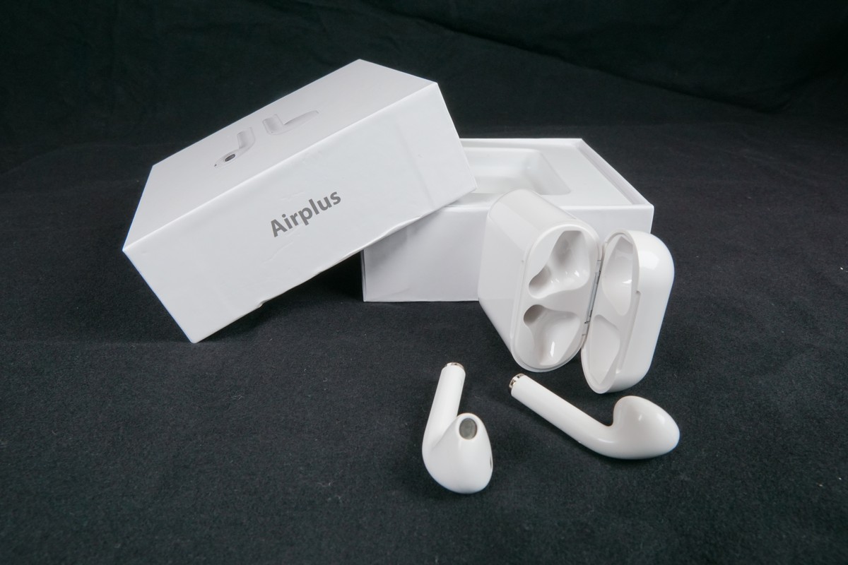 Review: Three Different of $30 Counterfeit AirPods