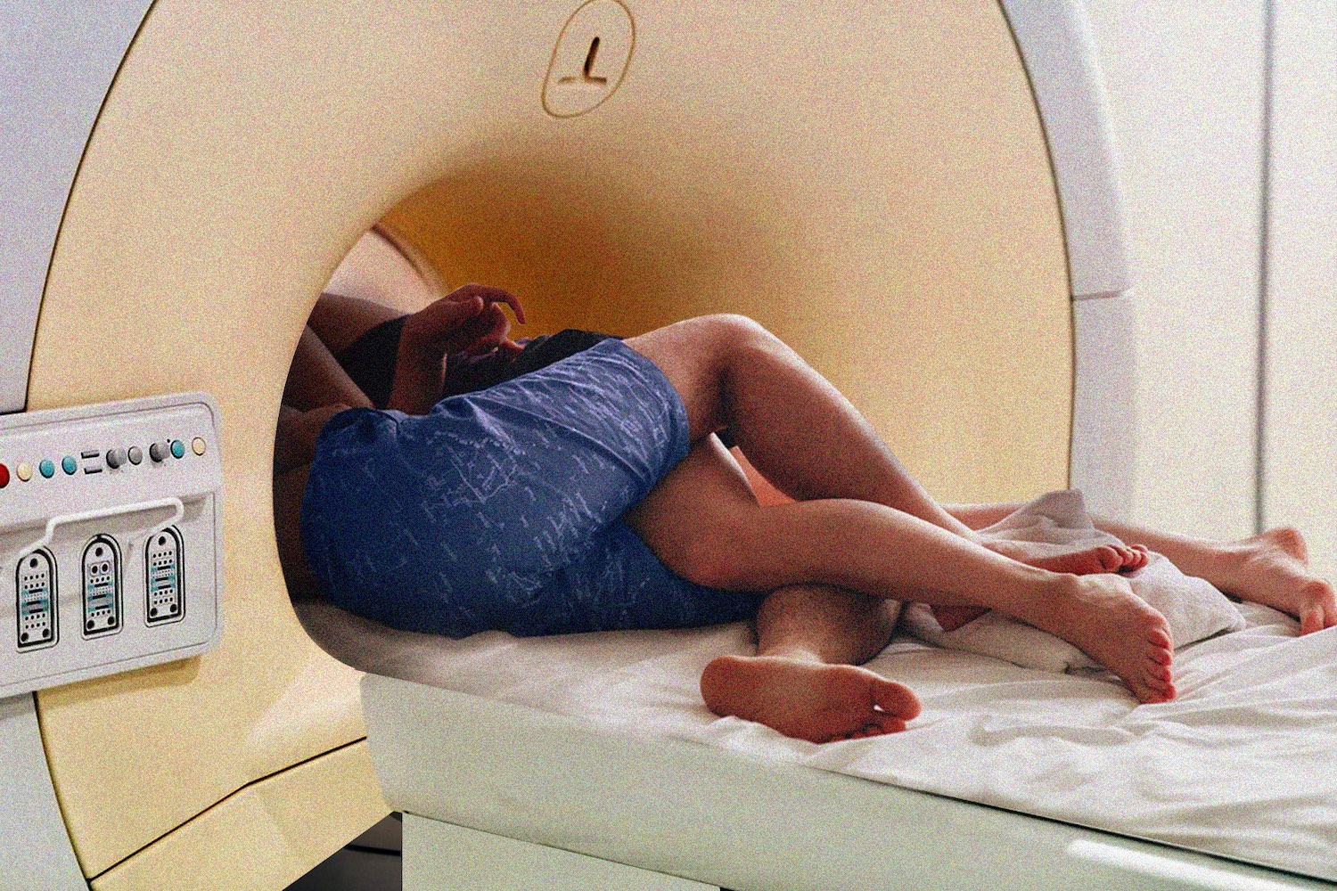 Het Nederlandse stel dat seks had in een MRI-scanner afbeelding afbeelding