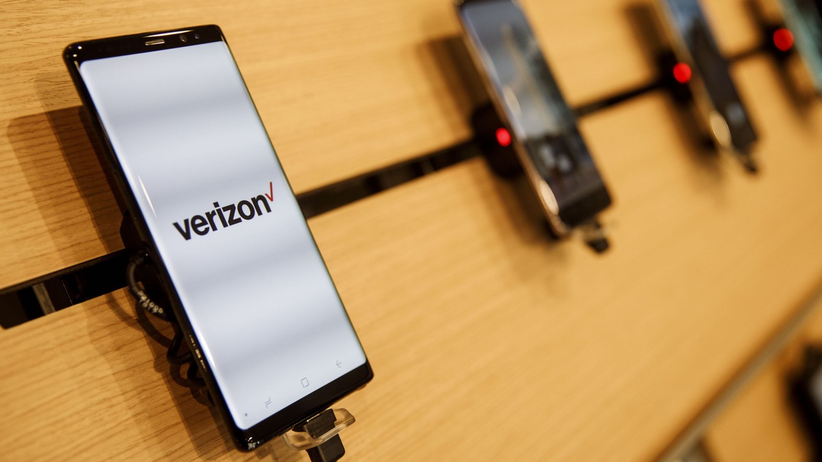 Verizon Makes SIM Swapping Hard. Why Doesn’t AT&T, Sprint