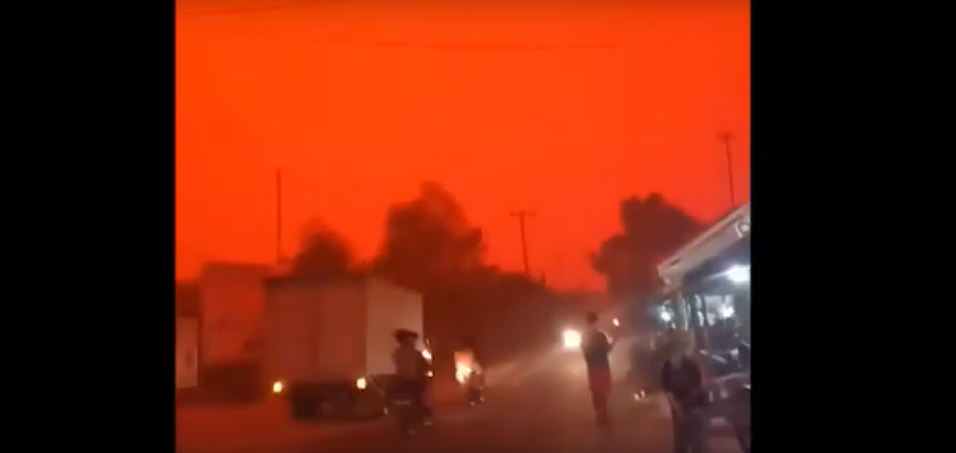 beundre teknisk brevpapir Human-Caused Wildfires Caused the Sky to Change Color in Indonesia