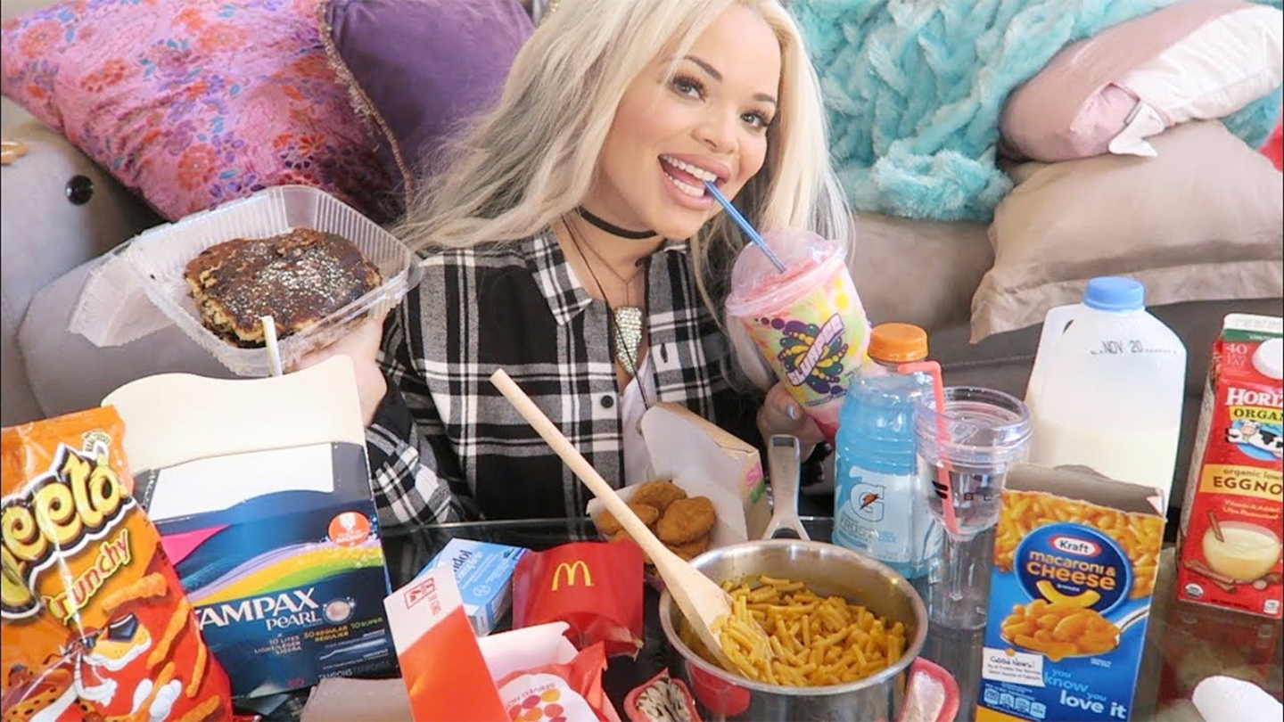 https://video-images.vice.com/articles/5dd7e778974fe80092232385/lede/1574430905178-trisha-paytas-mukbang.jpeg