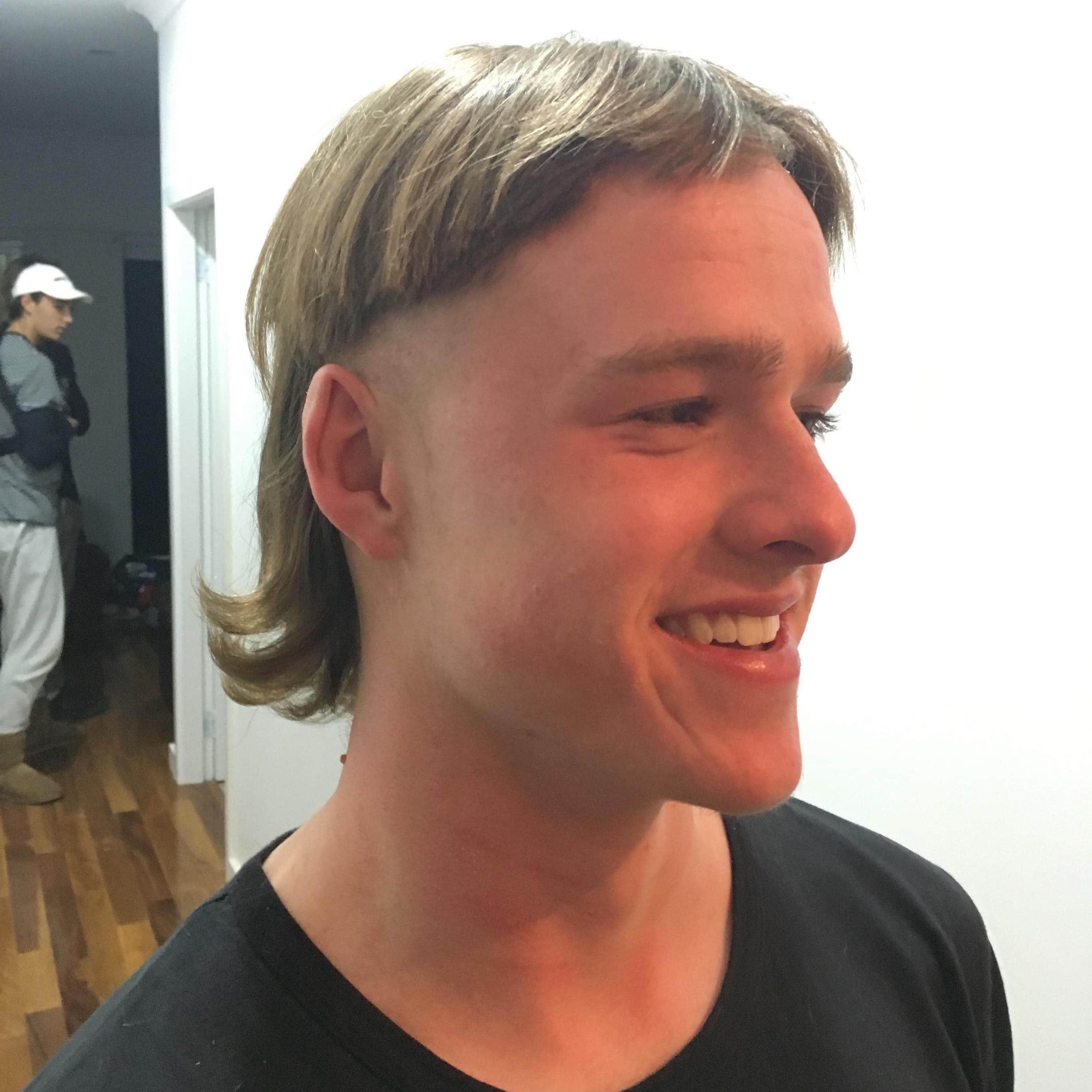 industri nødsituation Styre Australians Are Growing Magnificent Mullets to Raise Money for Mental Health