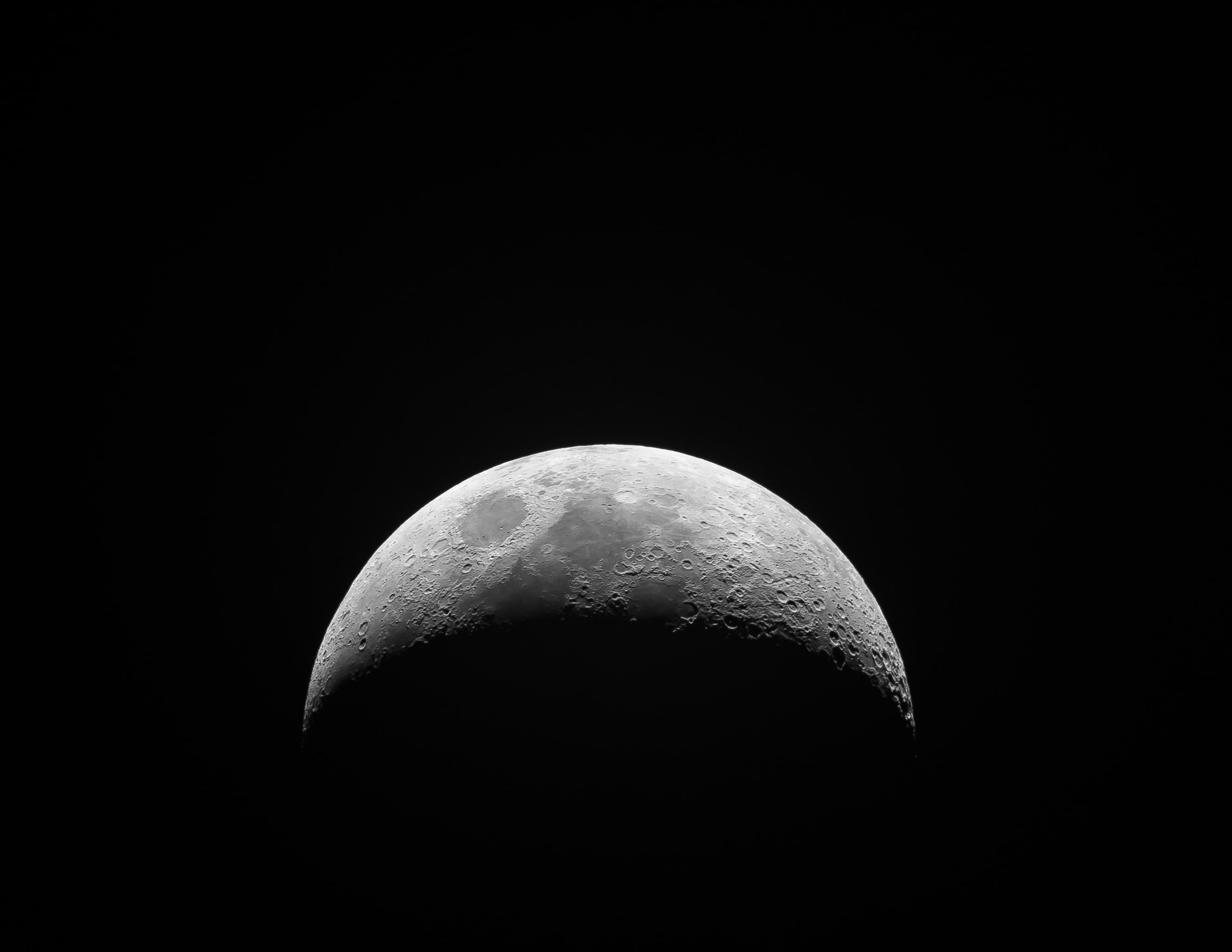 The Moon Is Rusting And Earth Might Have Something To Do With It The Moon Is Rusting And Earth Might Have Something To Do With It