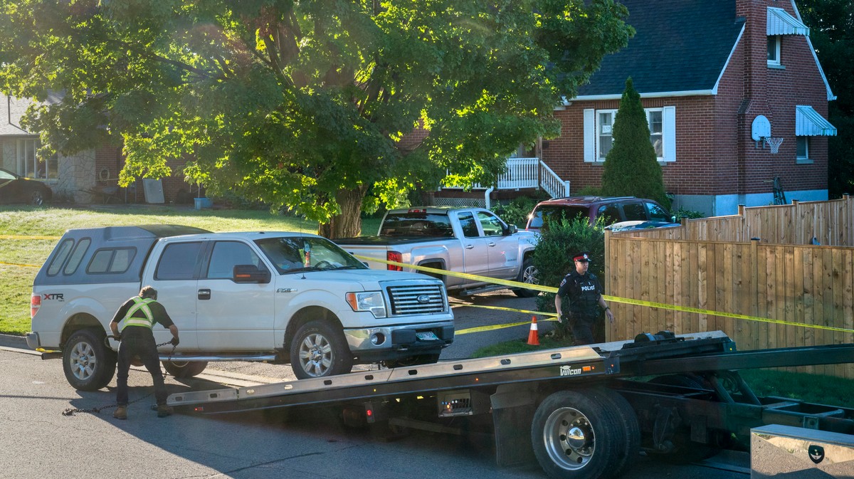 Five People, Including Two Teens, Found Dead in Home After a Shooting ...