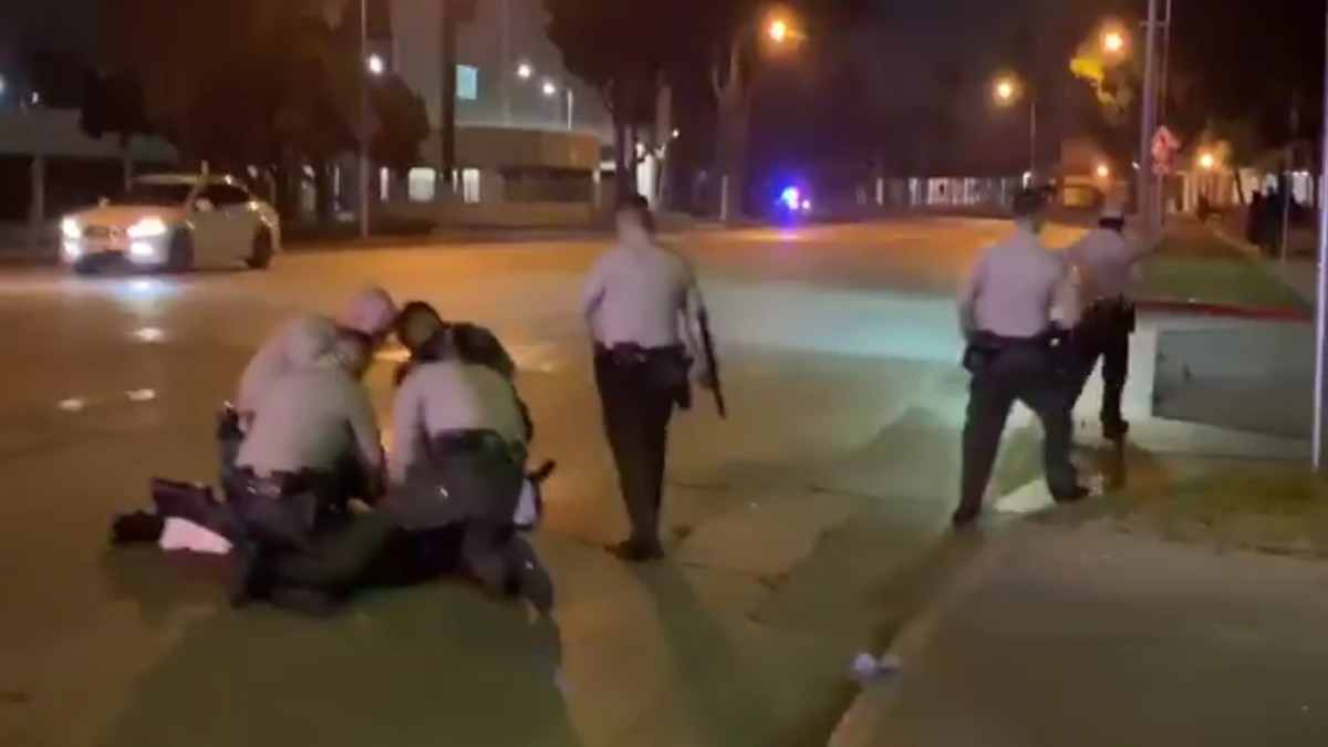 Police Tackled And Arrested An Npr Reporter While She Was Doing Her Job