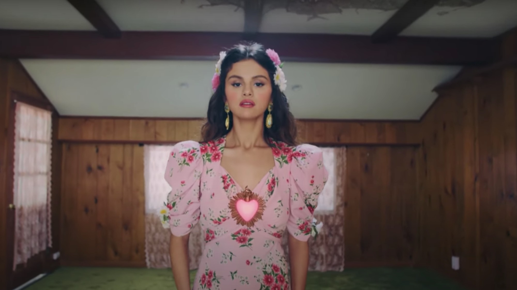 Selena Gomez Is Working On A Spanish Language Record I D - roblox song ids selena gomez