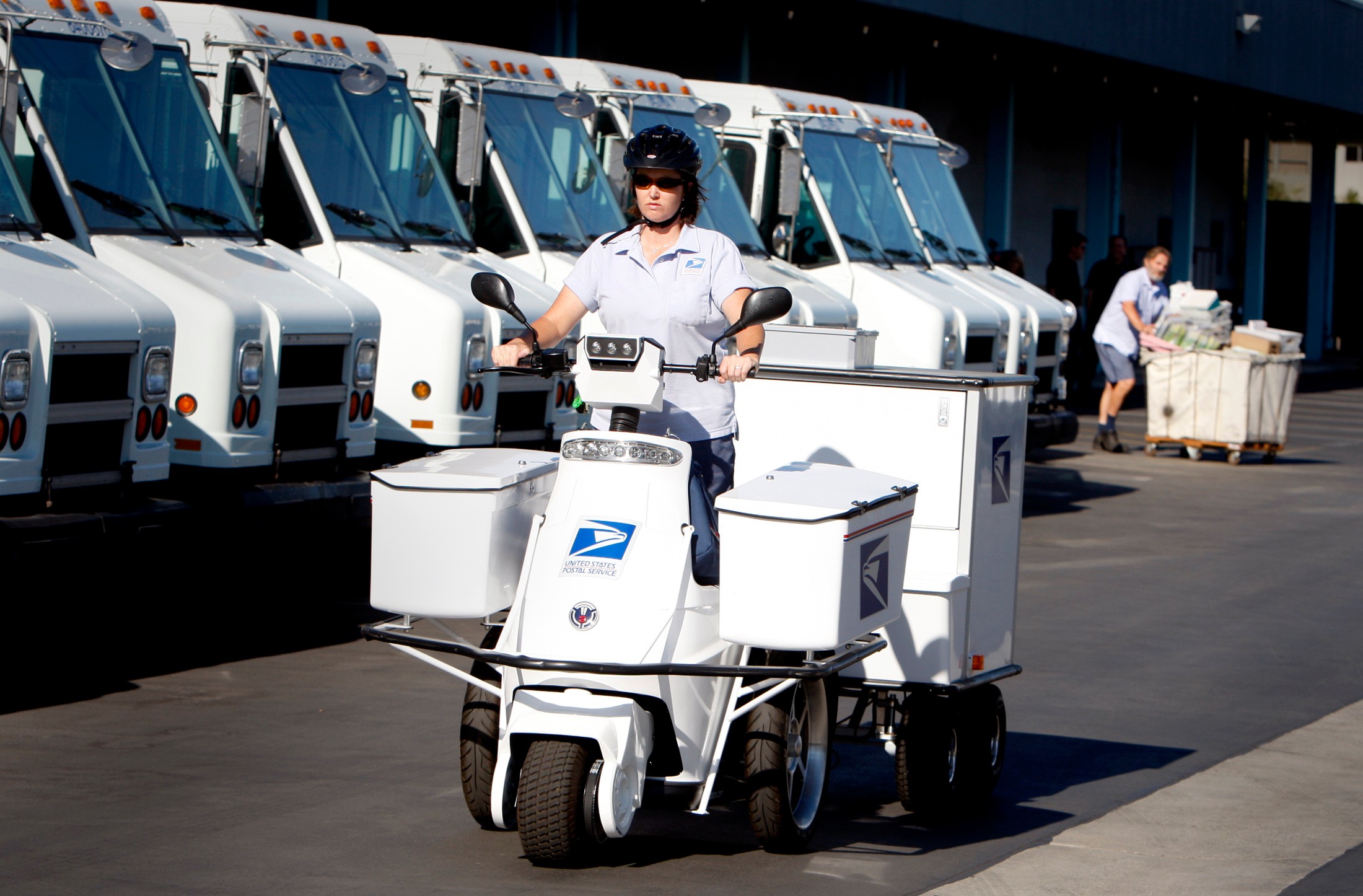 usps electric vehicle contract