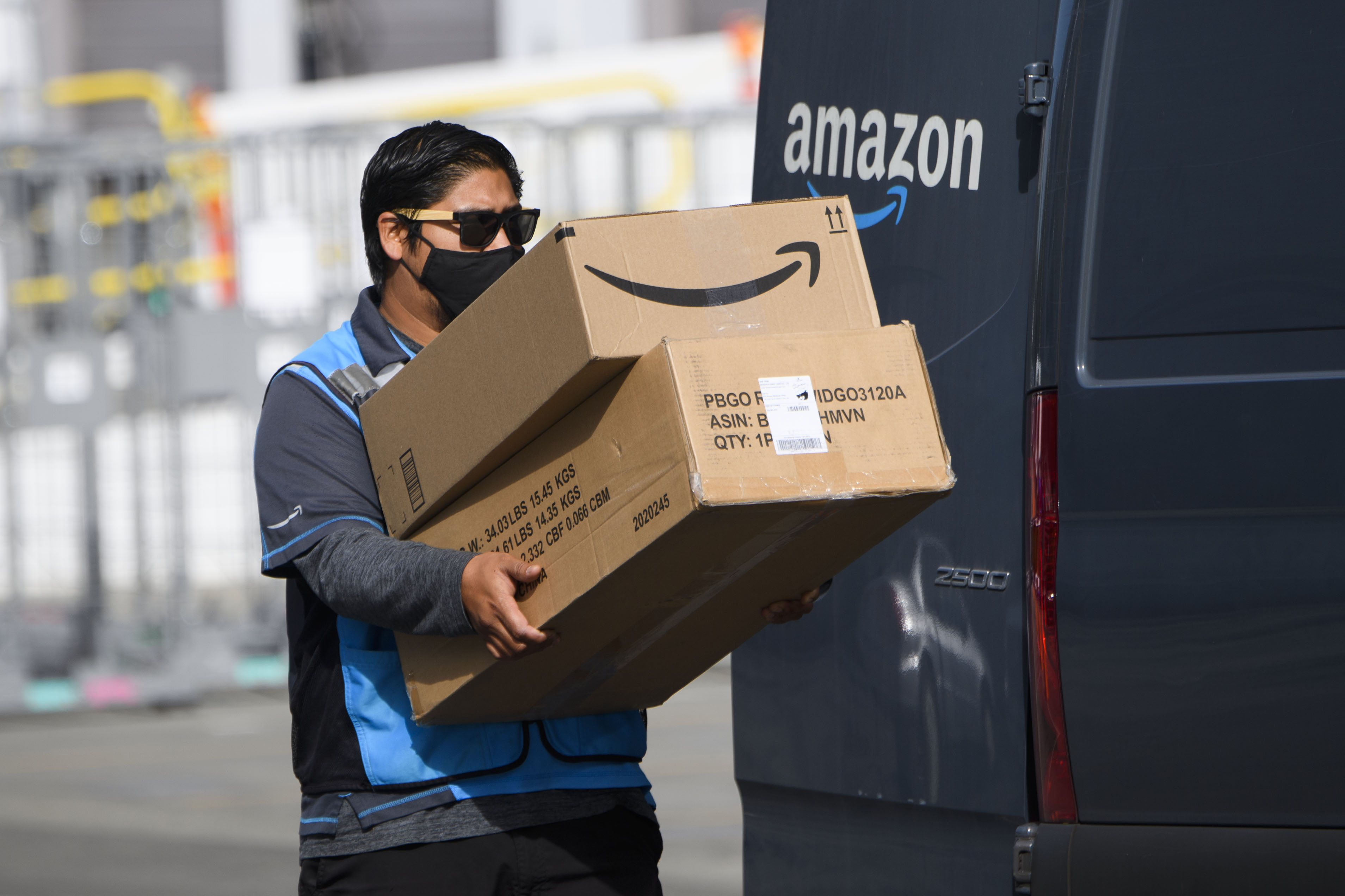 Amazon Drivers Are Worried About New 'Customer-Obsessed' Disciplinary  Program
