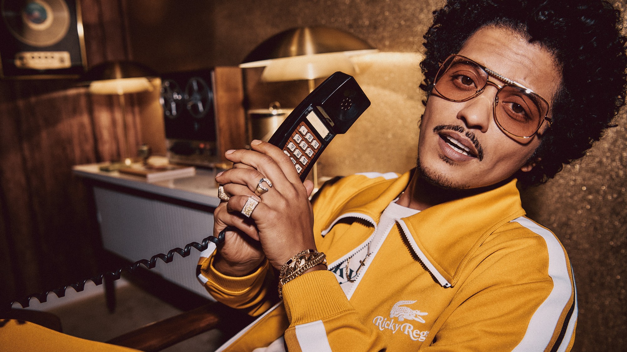 Bruno Mars x Lacoste: scopri la nuova collezione lifestyle - i-D