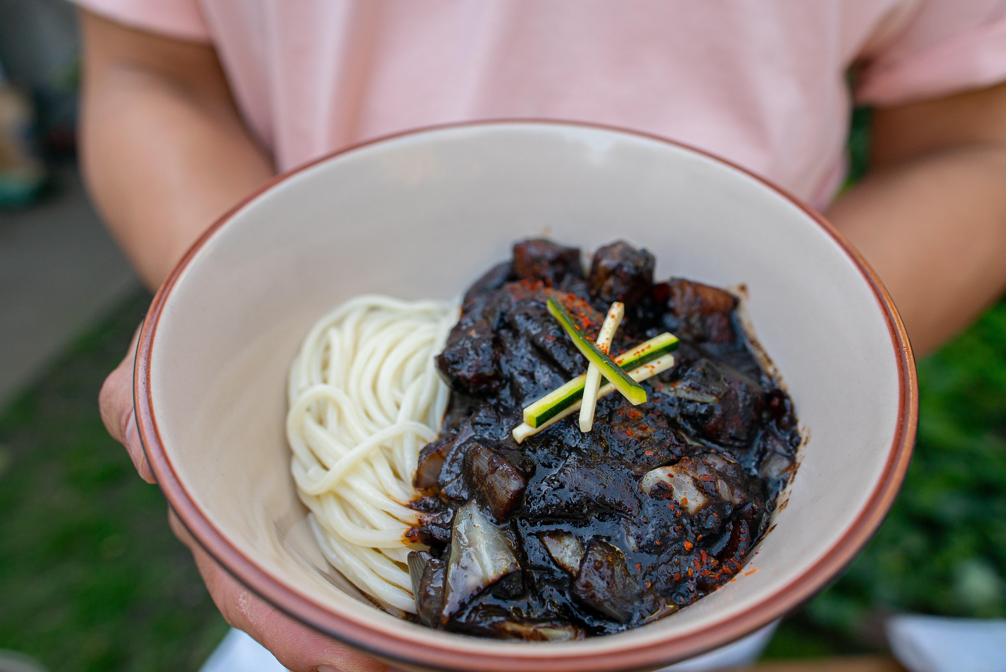 Noodle con la salsa di fagioli neri [짜장면/jjajangmyeon] ♥cibo coreano in  italiano♥ 