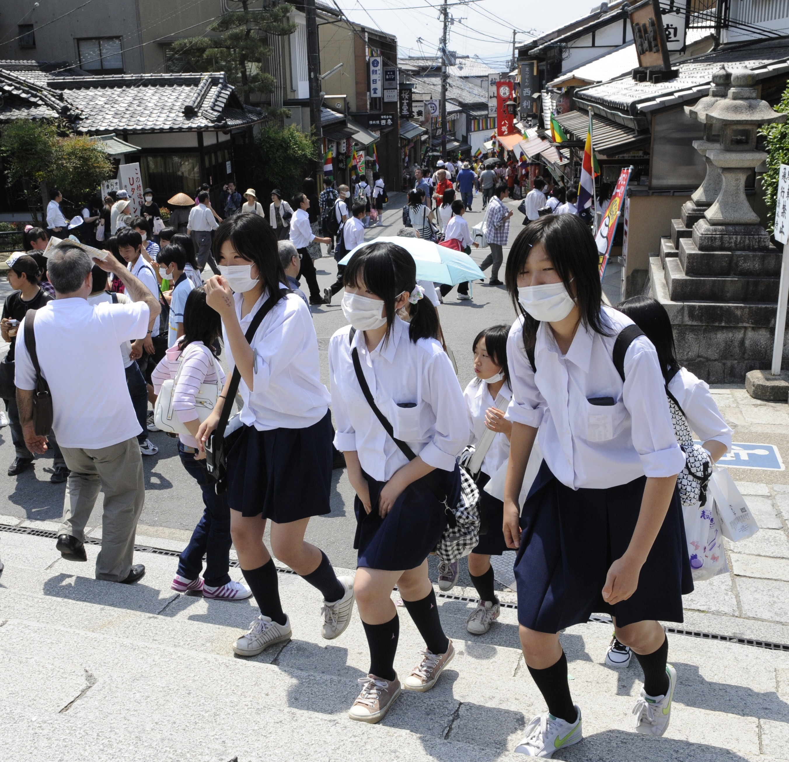 Majority of Nagasaki high schools have white-underwear-only rules, study  finds - Japan Today