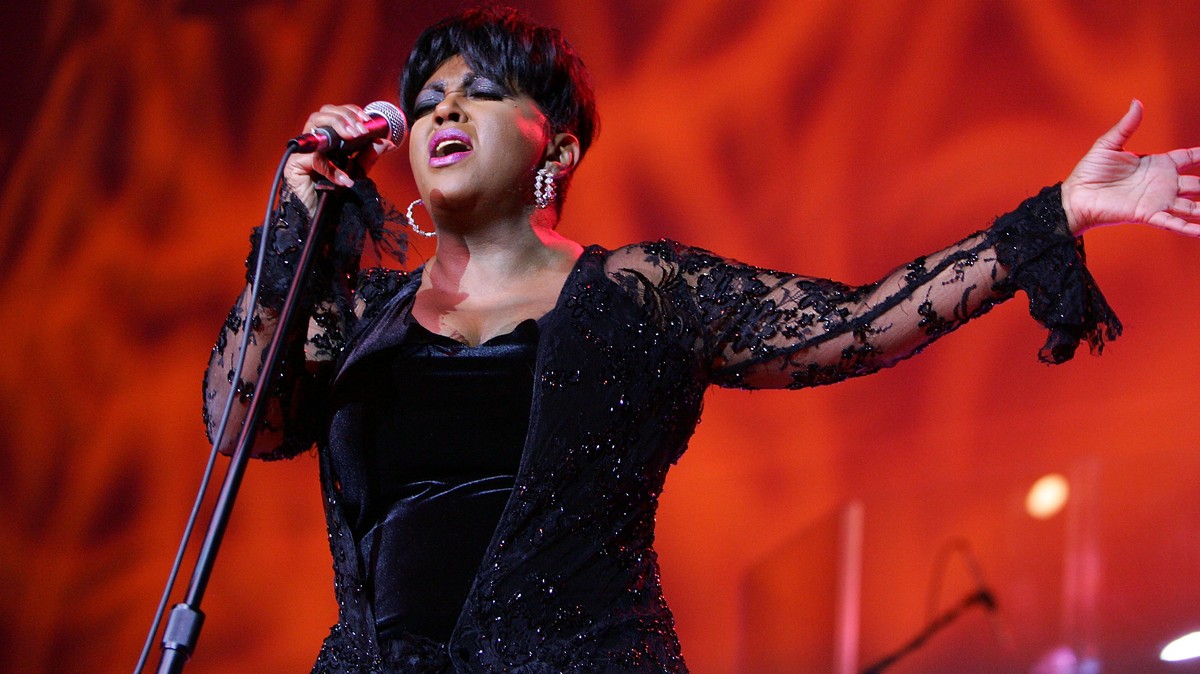 Anita Baker Wants Her Masters Back. Getting Them Won't Be Easy