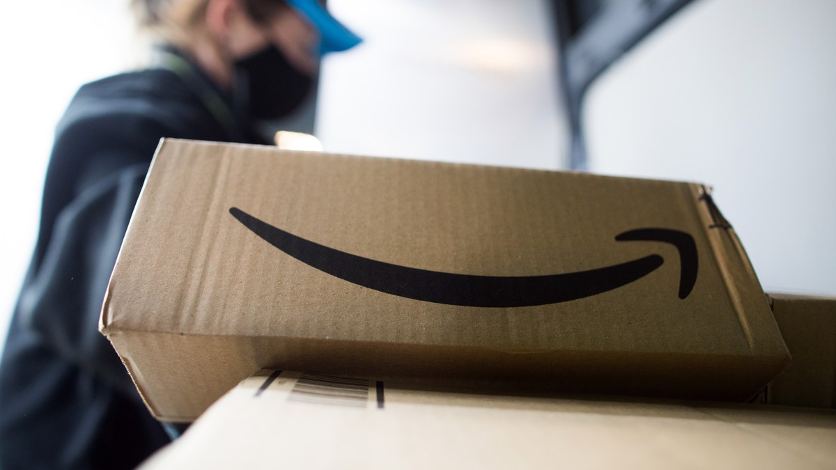 amazon-keeps-getting-sued-for-paying-drivers-less-than-minimum-wage