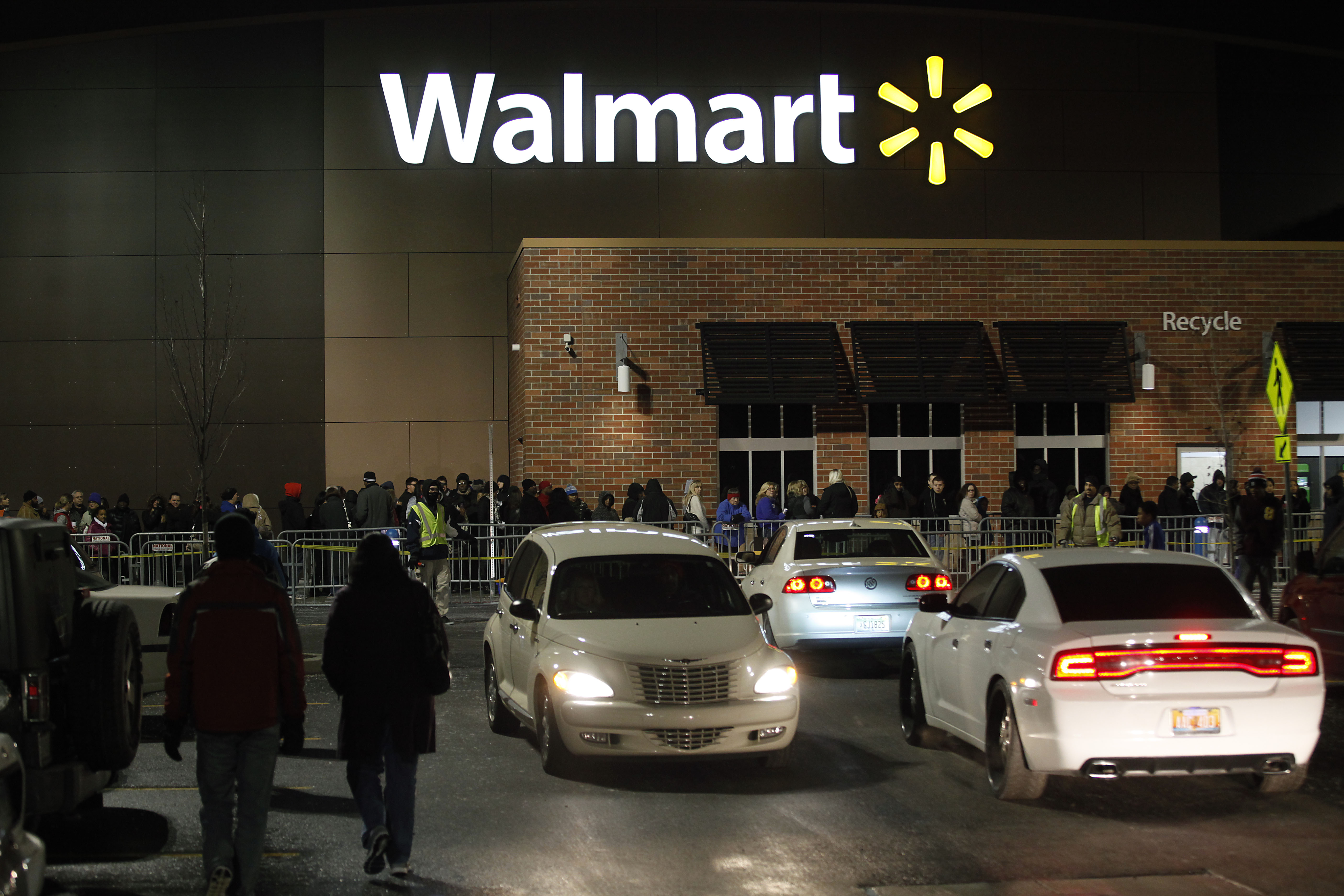 Walmart’s Gig Workers Are Struggling to Survive