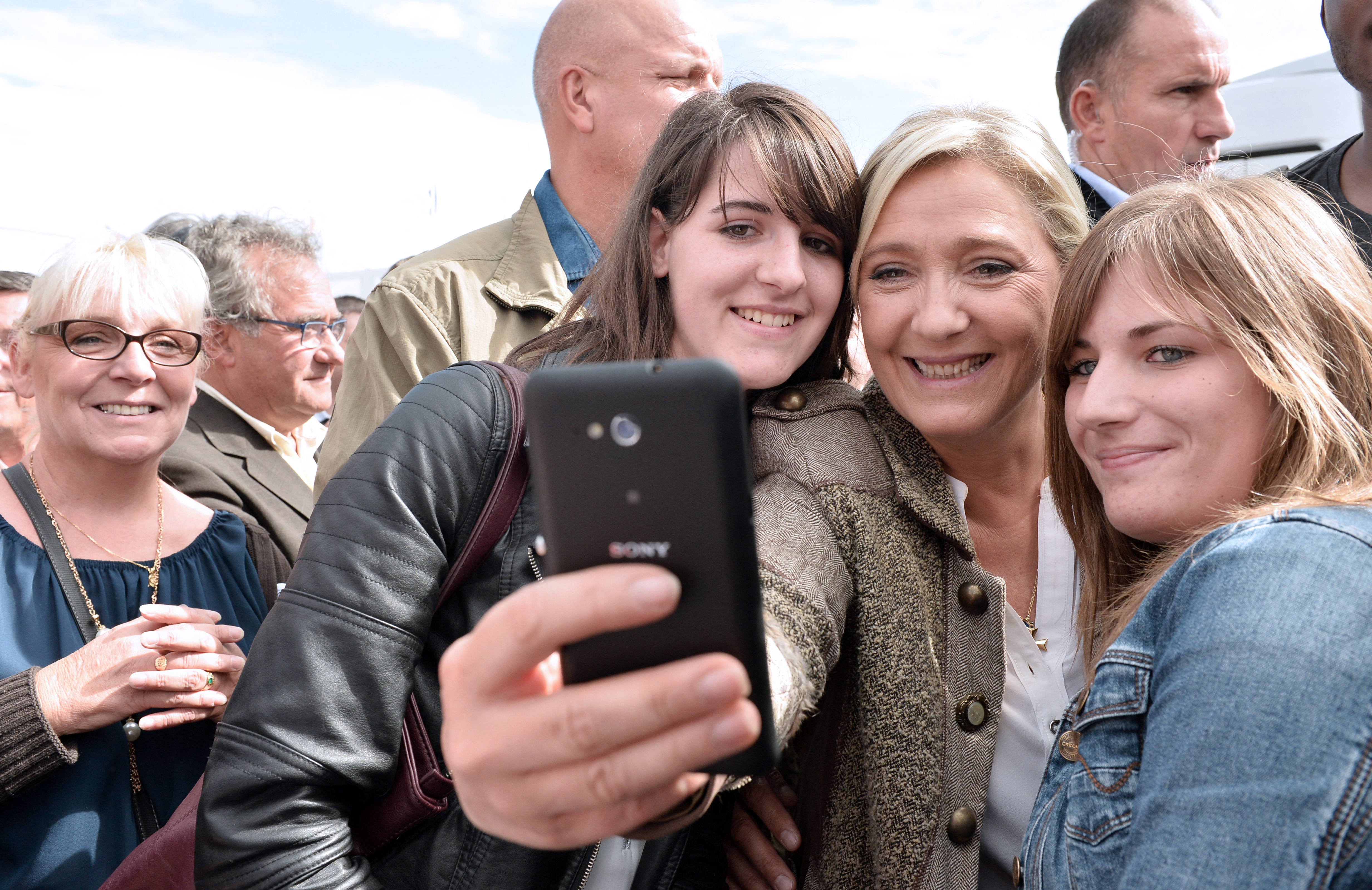 Je Ne Sais Pas Pour Qui Voter 2022 Avec ces jeunes qui voteront Marine Le Pen pour la première fois en 2022