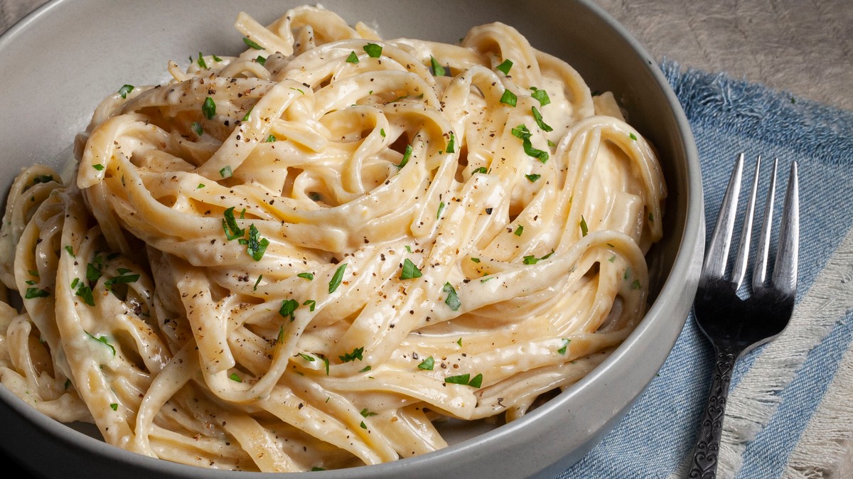 La Storia Della Pasta Italiana E Delle Fettuccine Alfredo Nel Libro