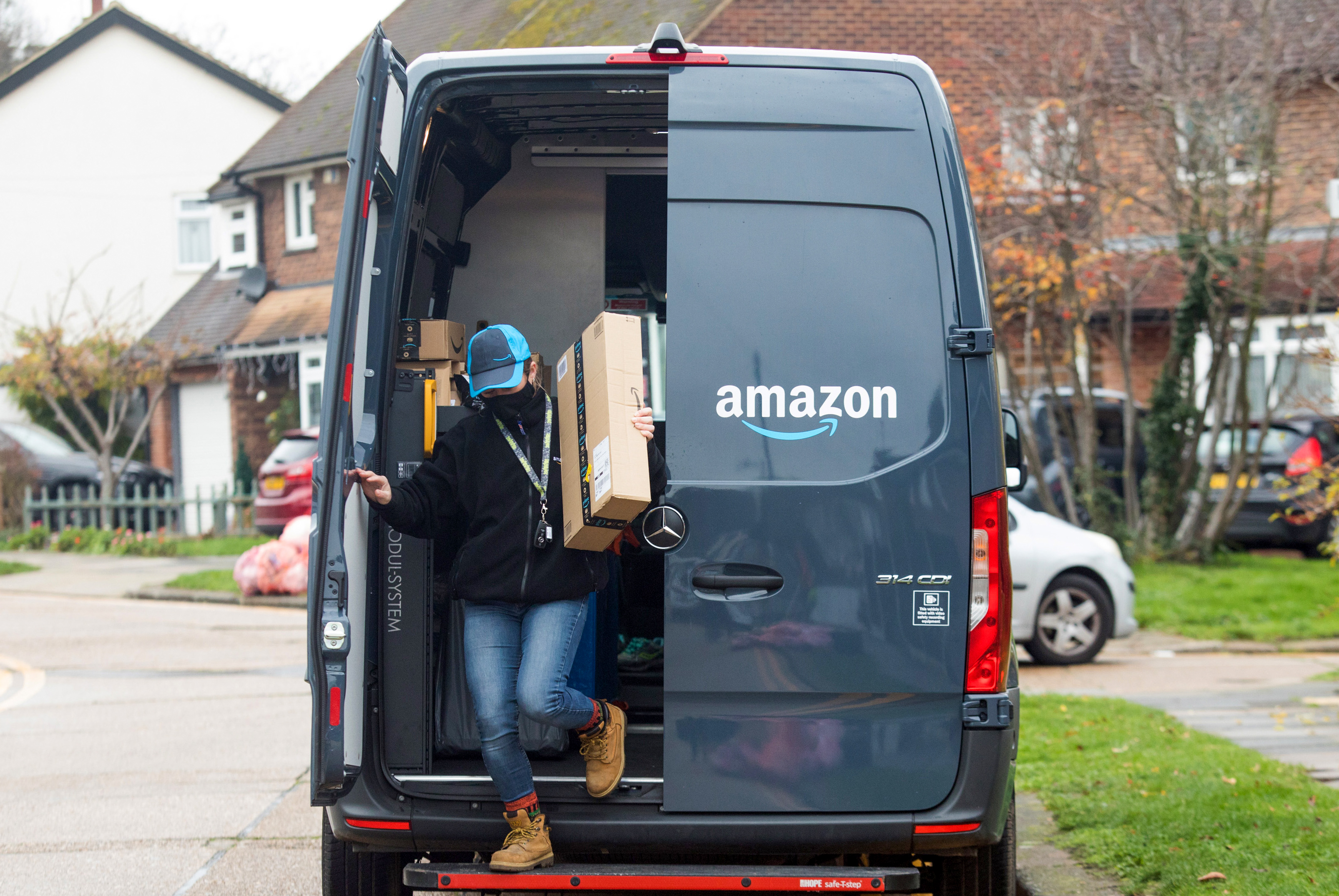 amazon delivery driver jobs medway