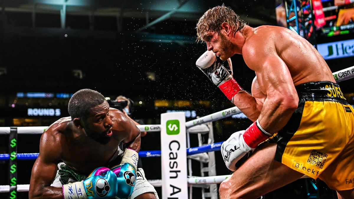 Logan Paul Was Right. His Fight With Mayweather Was ‘Fucking Stupid.’