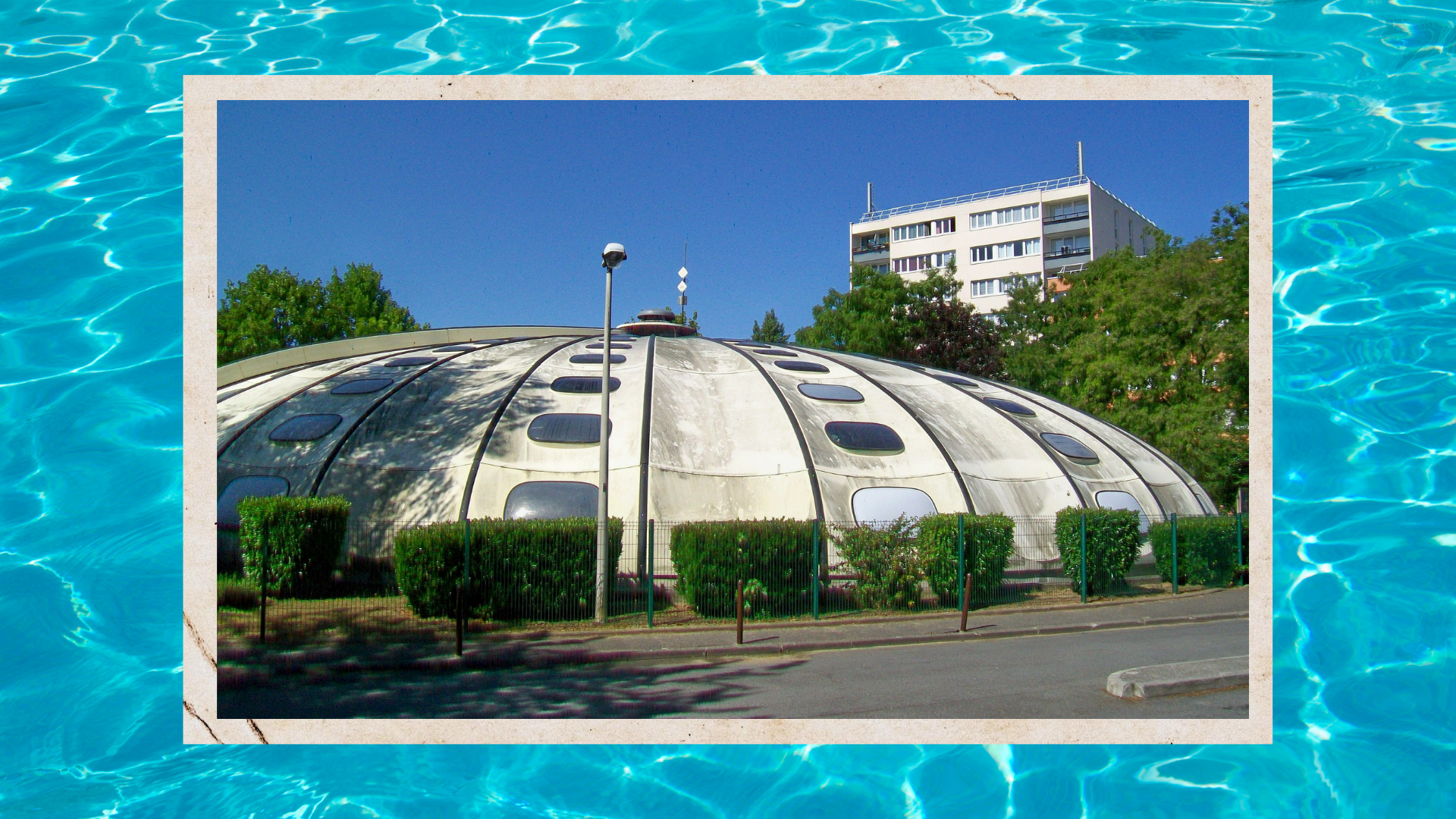 What Are Sunflower Swimming Pools, the Architectural Project that Helped  France Learn How to Swim