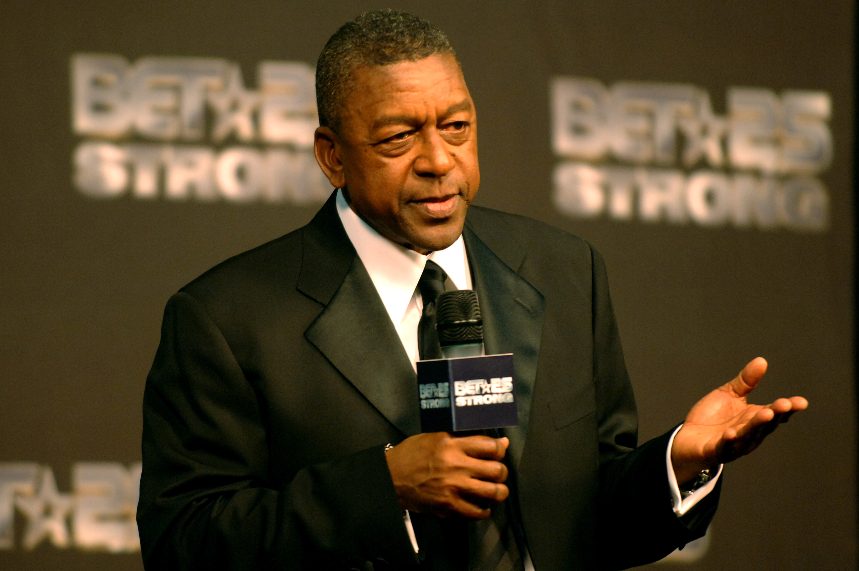 black billionaire bitcoin