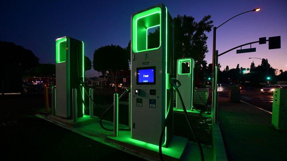 500,000 Public Electric Vehicle Chargers Is the Wrong Goal