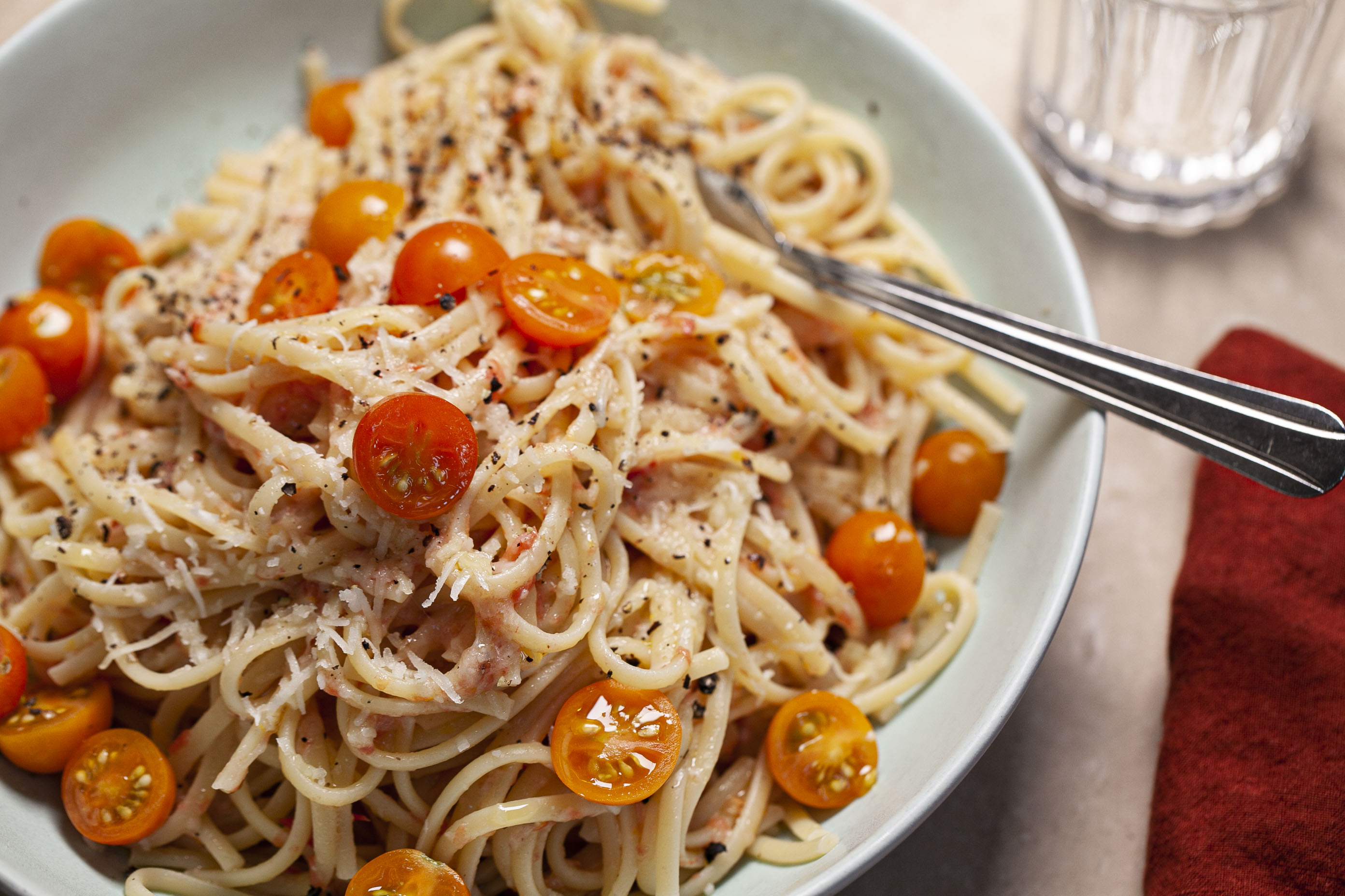 Egg Noodles with Grated Tomatoes and Lemon Zest Recipe