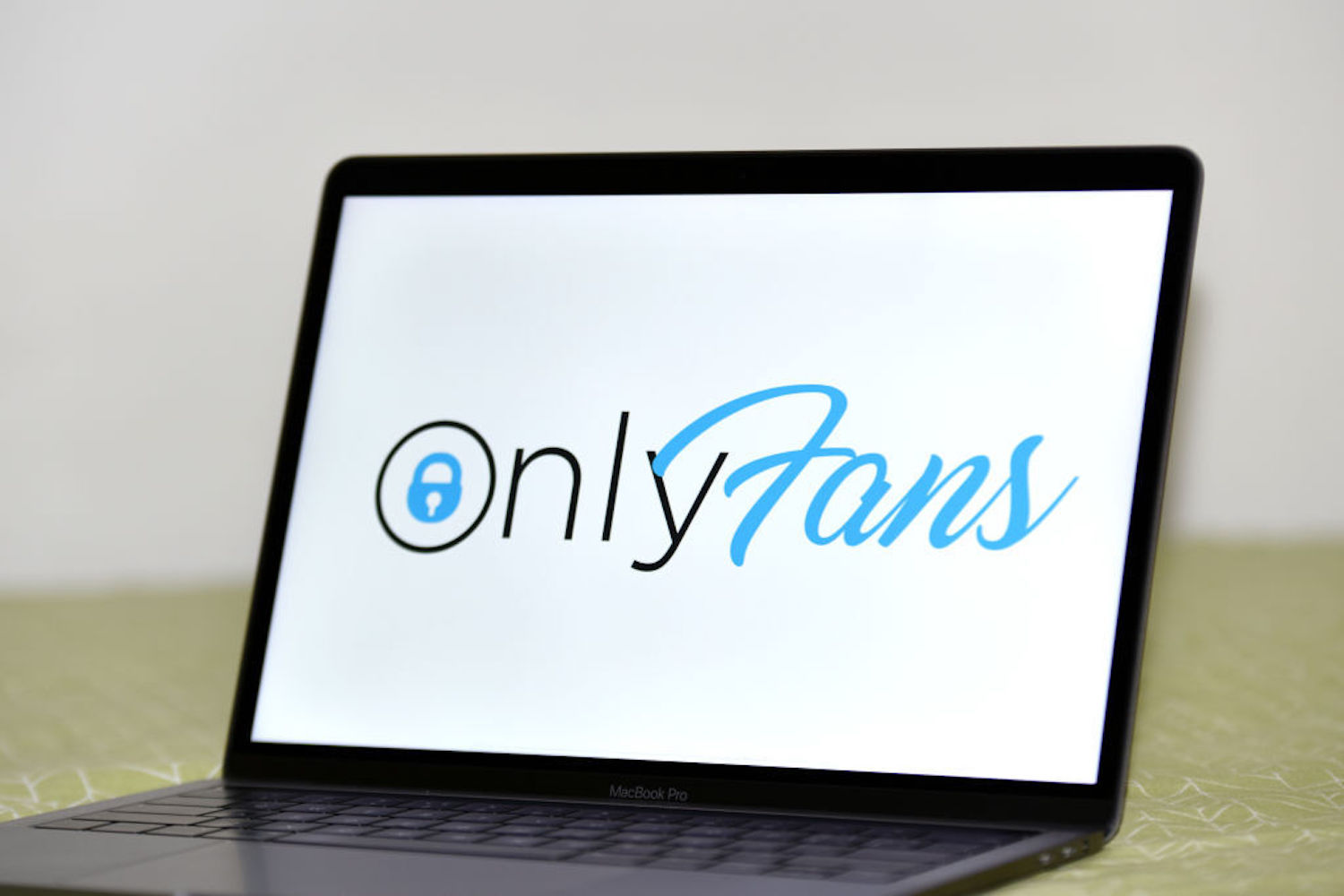 Fans thai only OnlyFans star