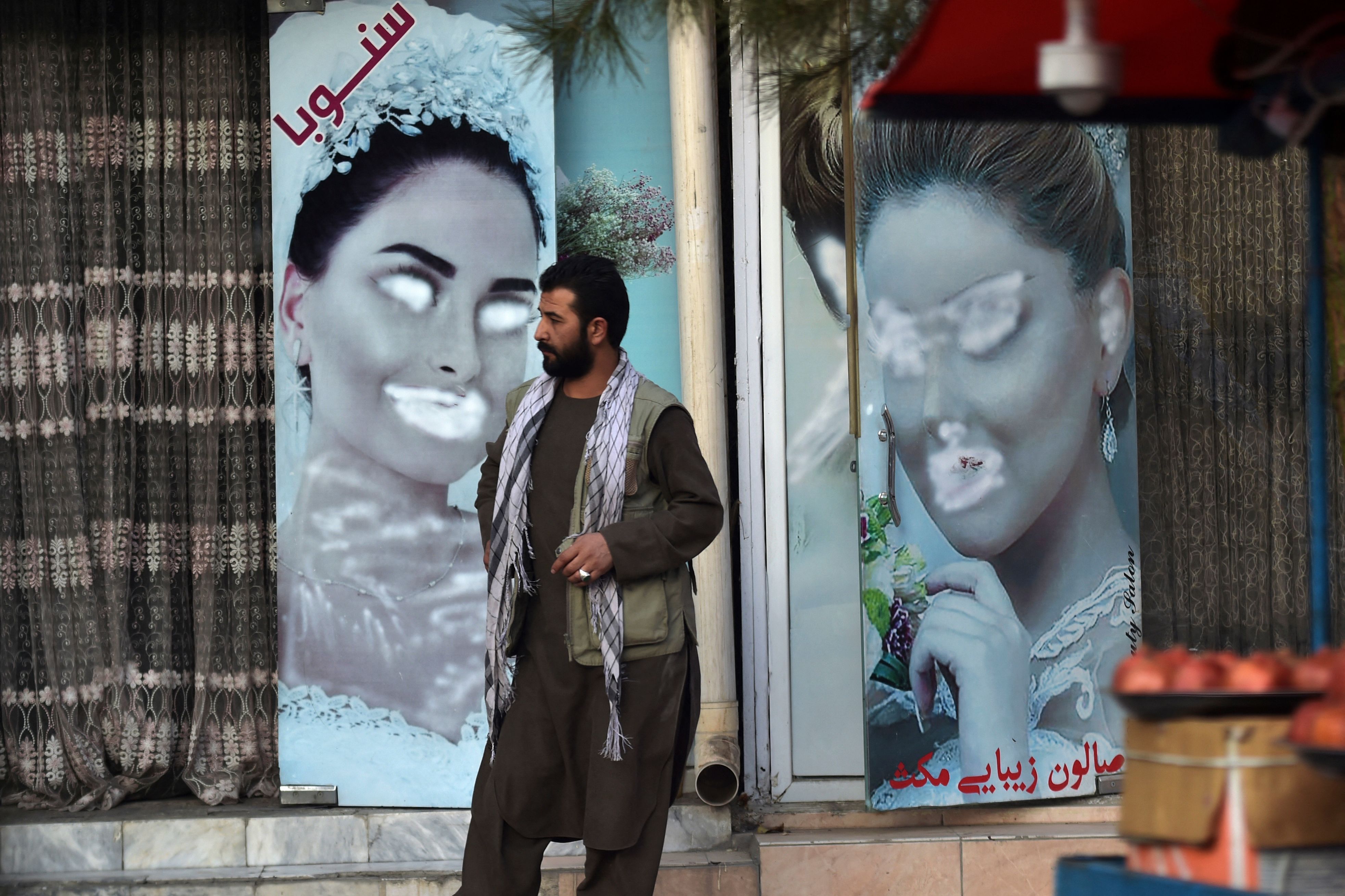 The Women in Kabul Keeping Their Beauty Salons Open