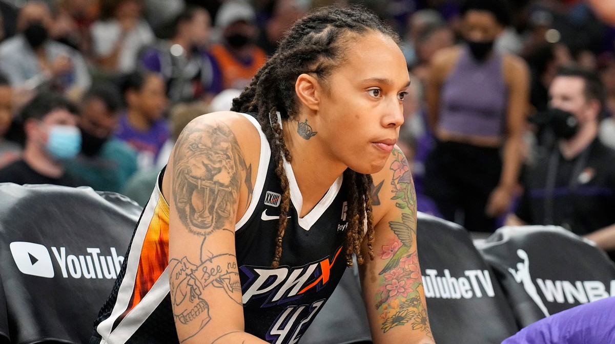 Why Are WNBA Players Being Told Not to Talk About Brittney Griner?