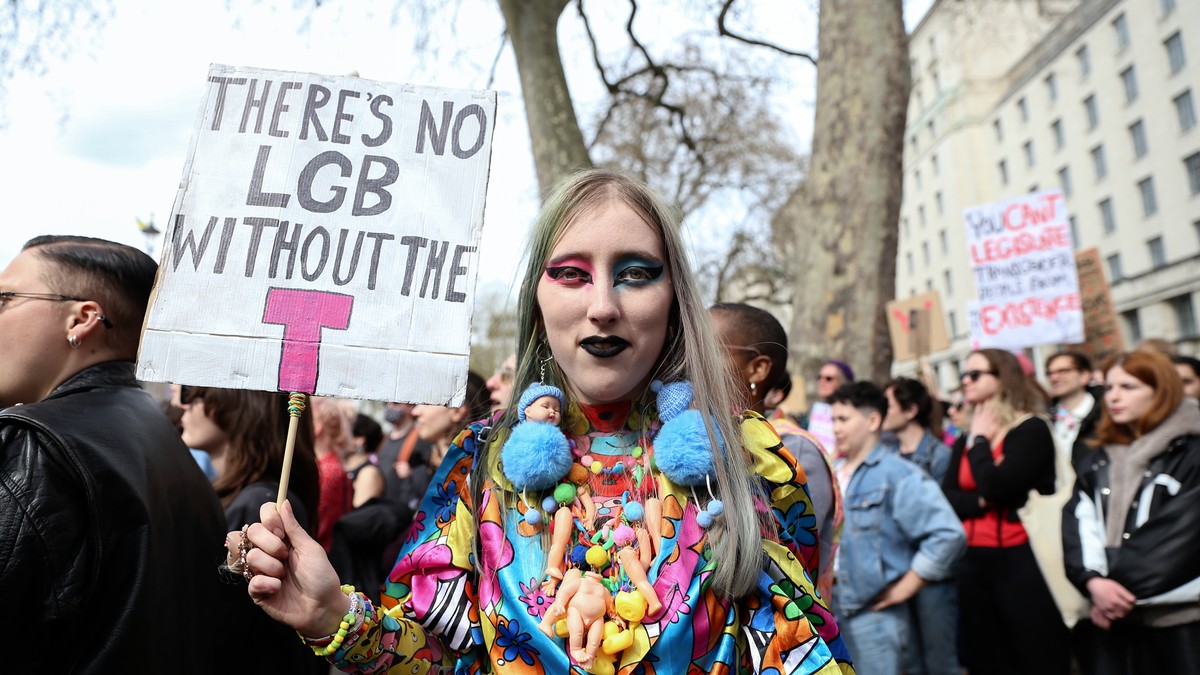 ‘It’s Abhorrent’ Photos from the Trans Conversion Therapy Protest