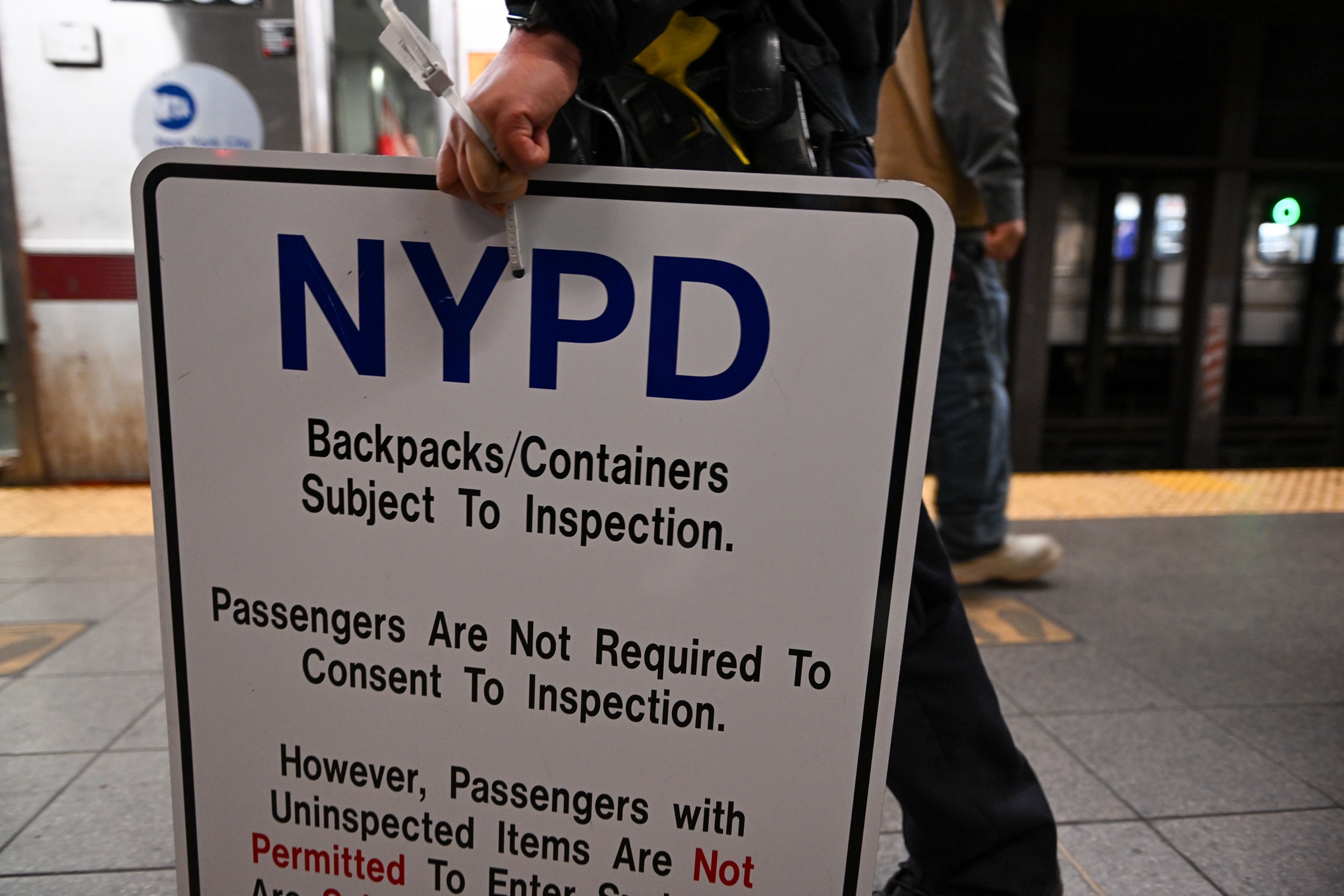 NYC is Considering Subway Weapons Scanners That Cant Tell Handguns From Laptops pic