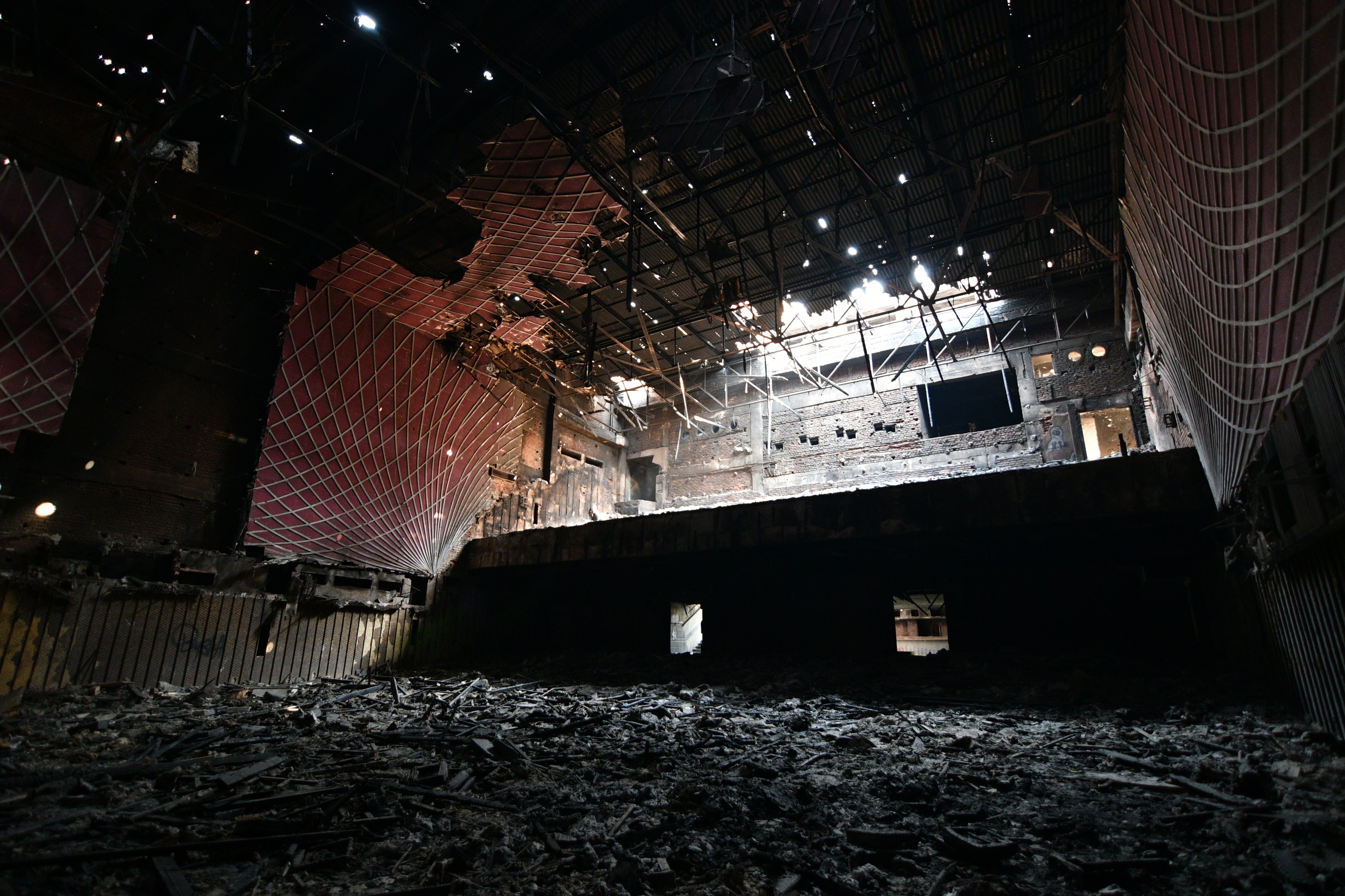 Eerie Photos of a Movie Theatre That Caught Fire 25 Years Ago