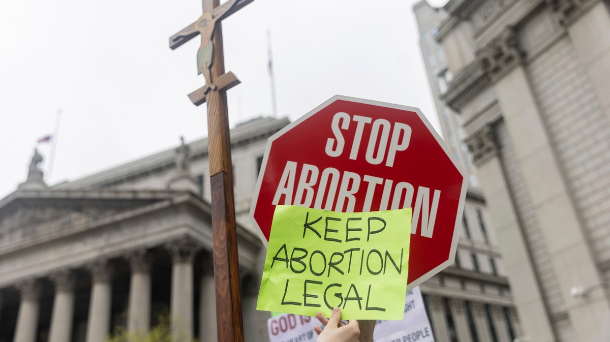 Roe v. Wade Decision Could Lead to Extremist Attacks, Homeland Security Says