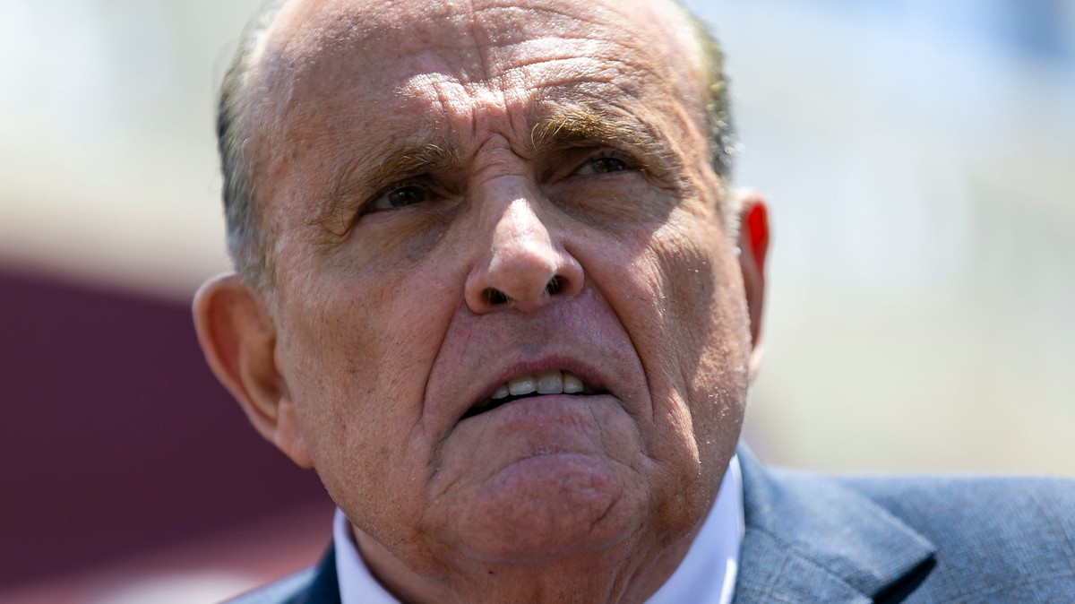 Rudy Giuliani Was Just Ordered to Testify in Trump’s ‘Mob Boss’ Probe